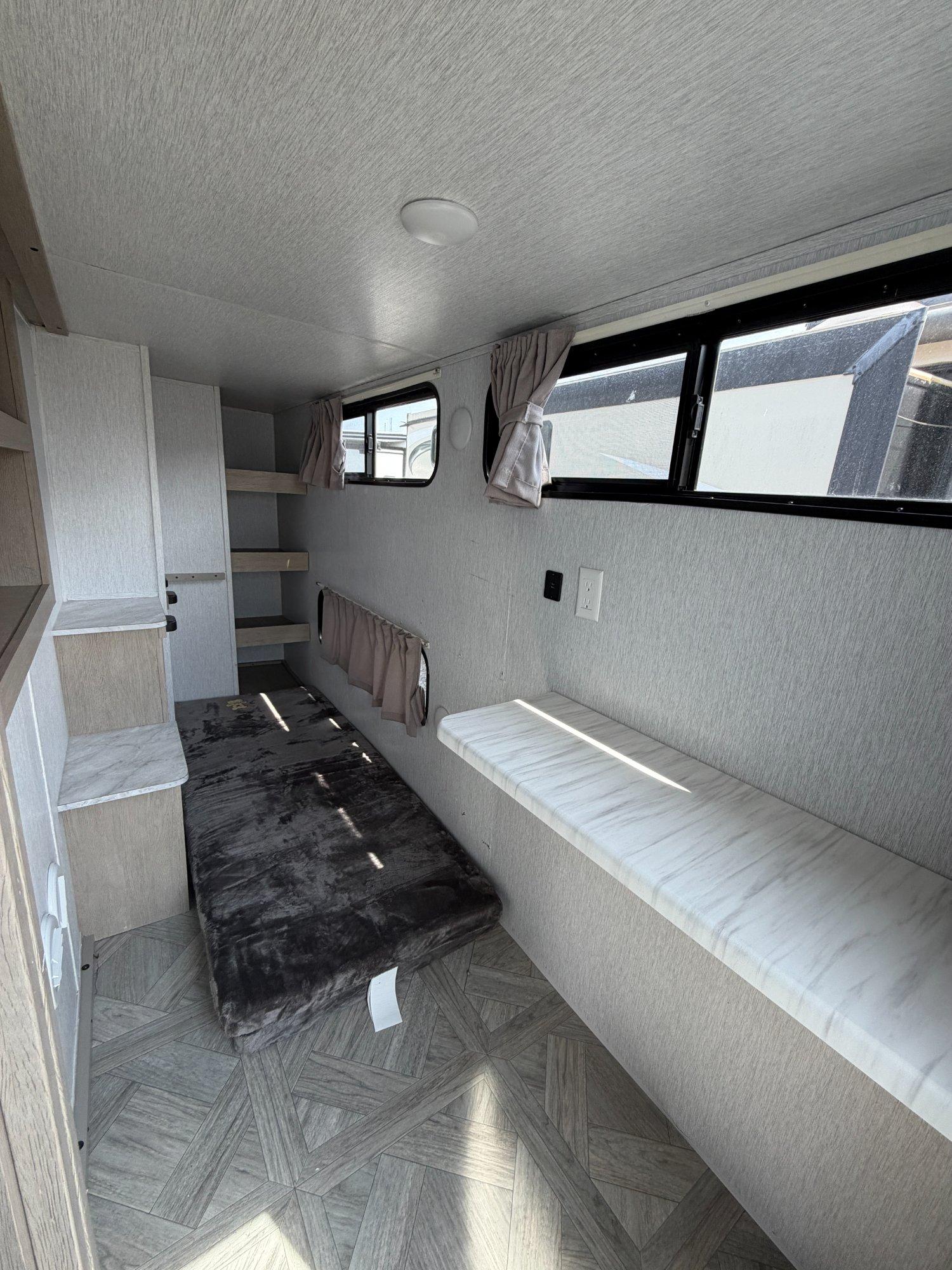 2024 Forest River 2024 Forest River Wildwood - thumbnail 16