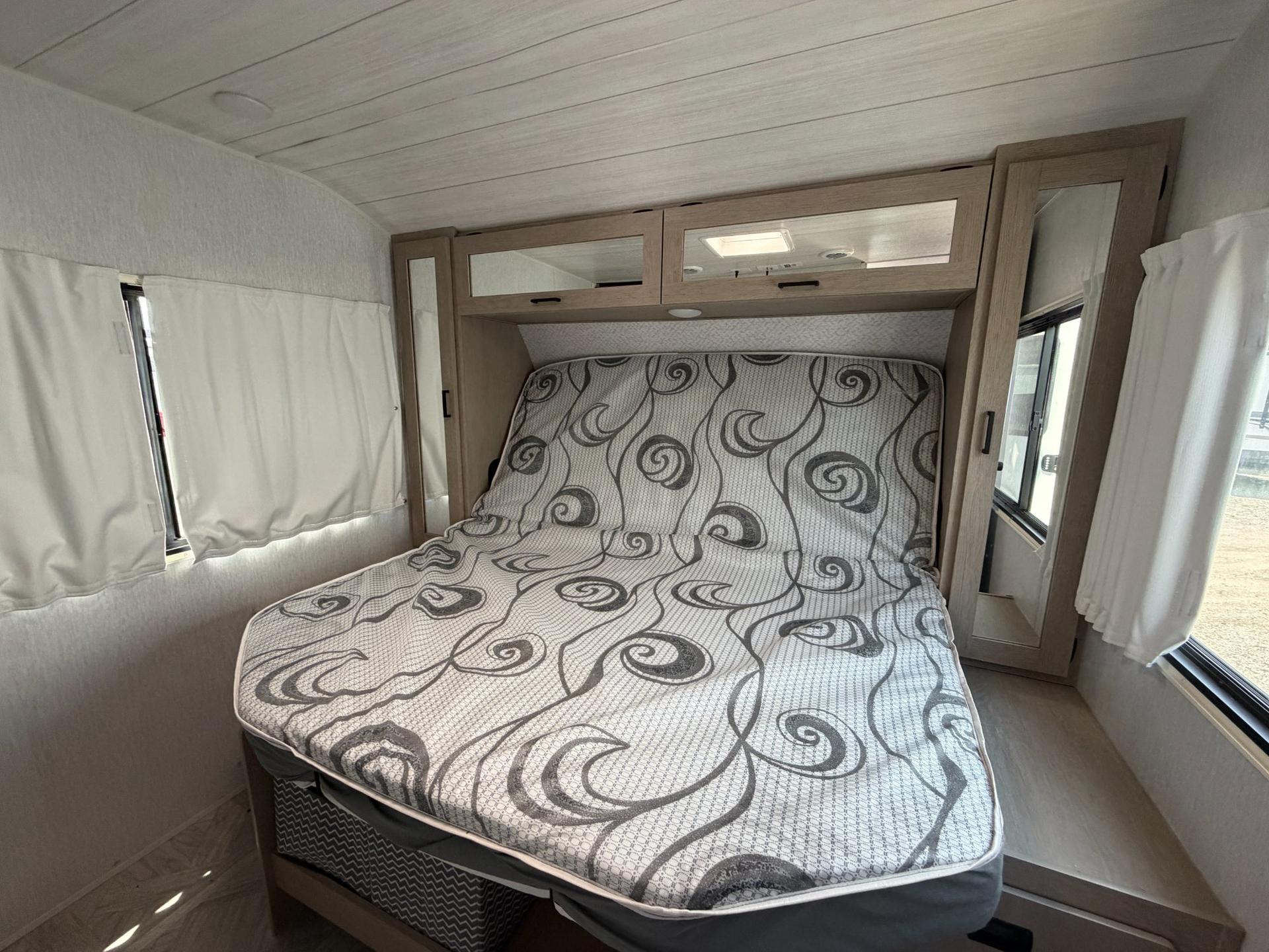 2024 Forest River 2024 Forest River Wildwood - thumbnail 19