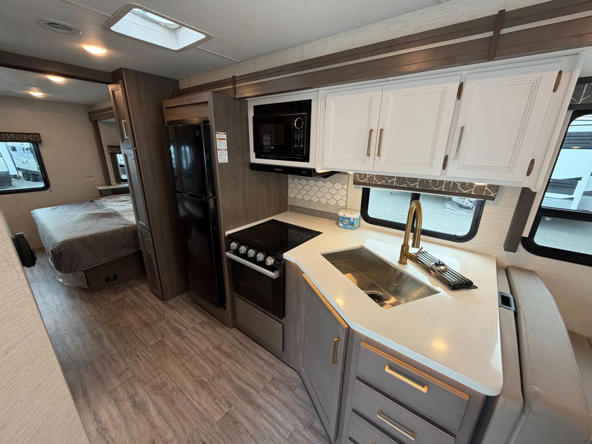 2024 Thor Motor Coach 2024 Thor Motor Coach Ace - thumbnail 16