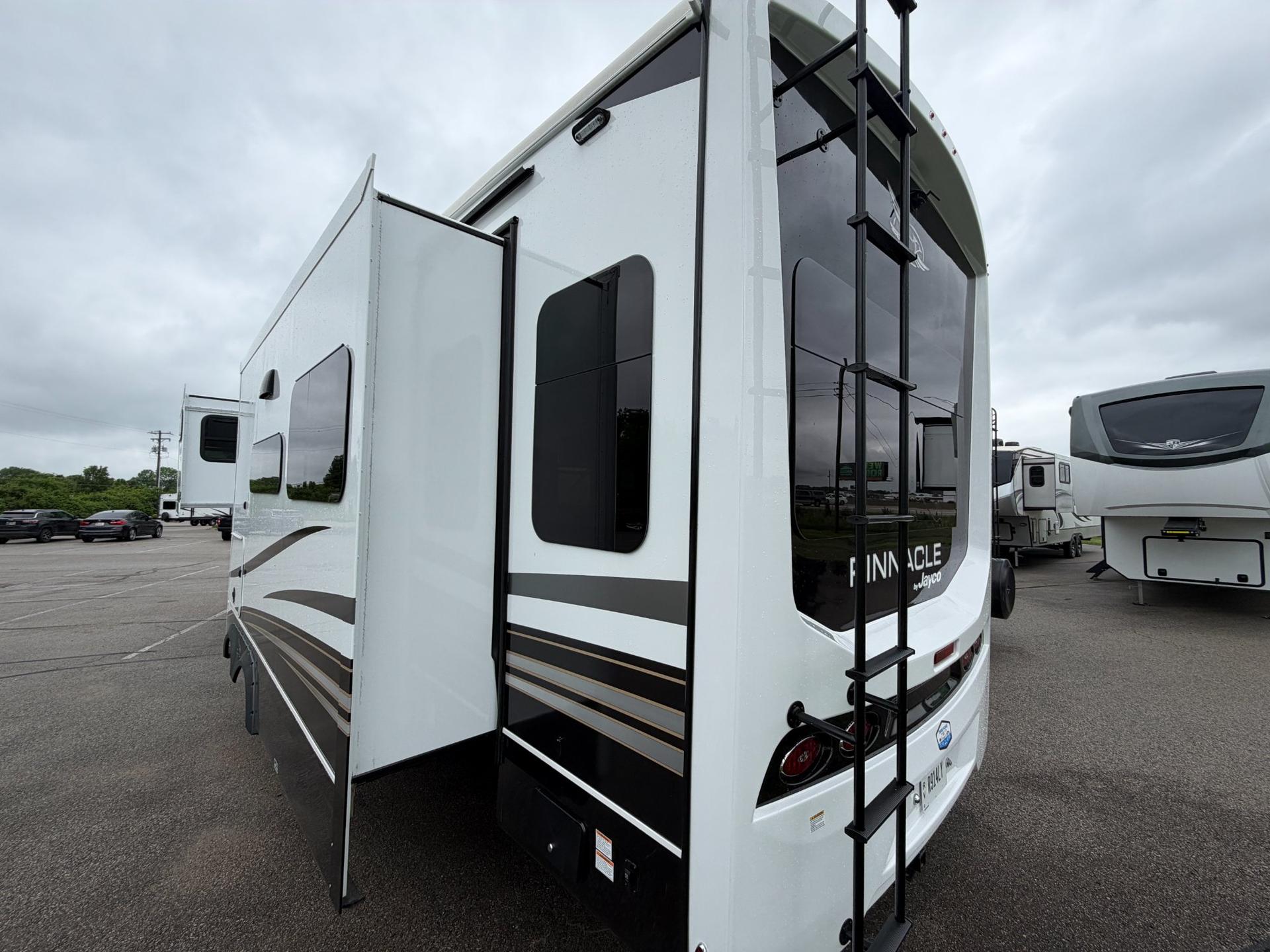 2026 JAYCO 2026 JAYCO PINNACLE - thumbnail 5