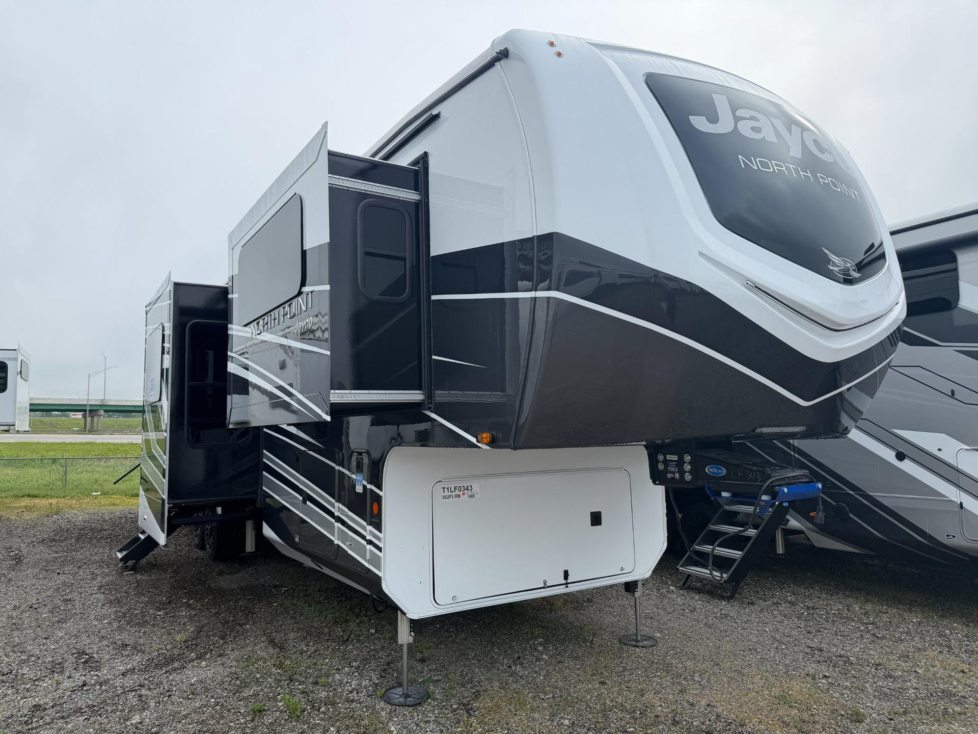 2026 Jayco North Point 382FLRB