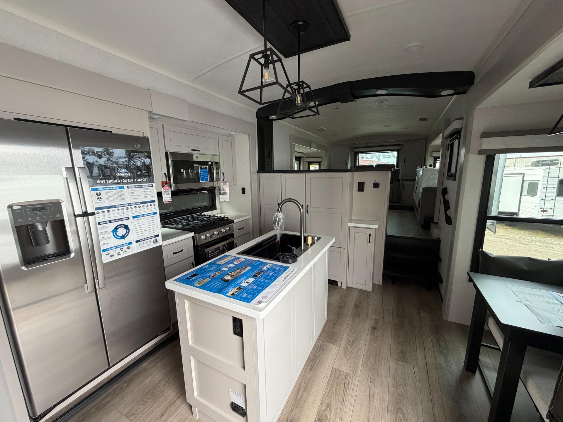 2026 Jayco 2026 Jayco North Point - thumbnail 8