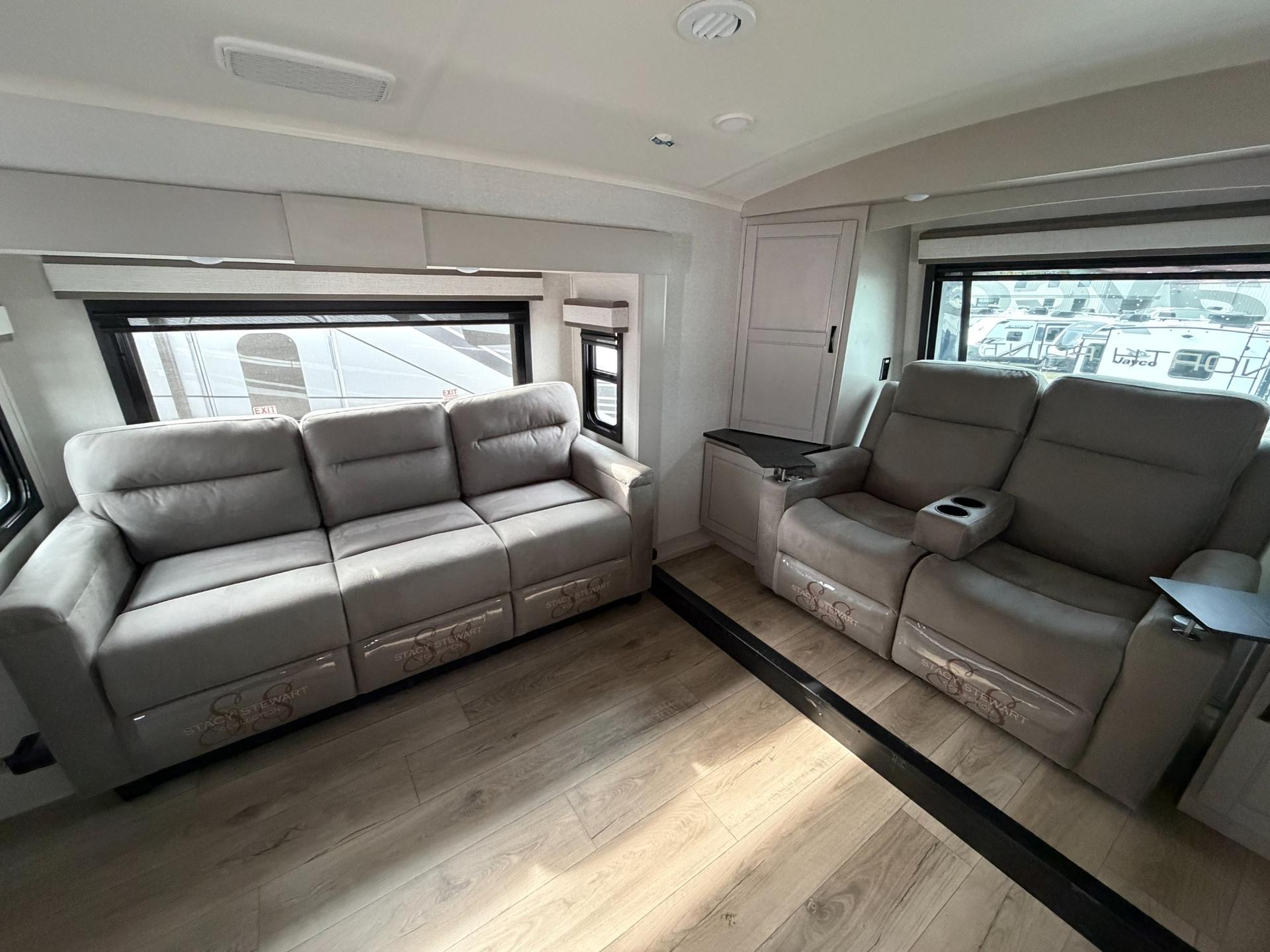 2026 Jayco 2026 Jayco North Point - thumbnail 11