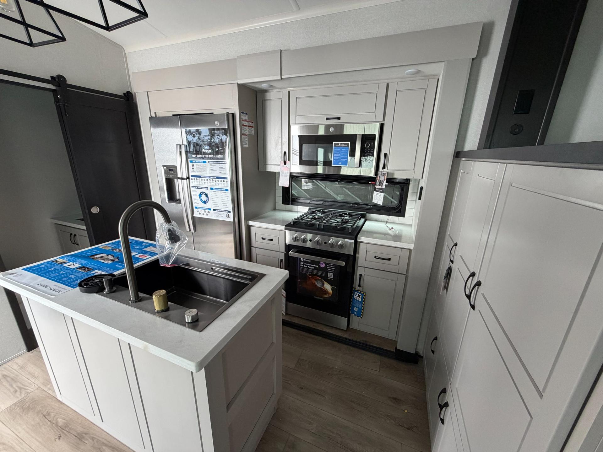 2026 Jayco 2026 Jayco North Point - thumbnail 13