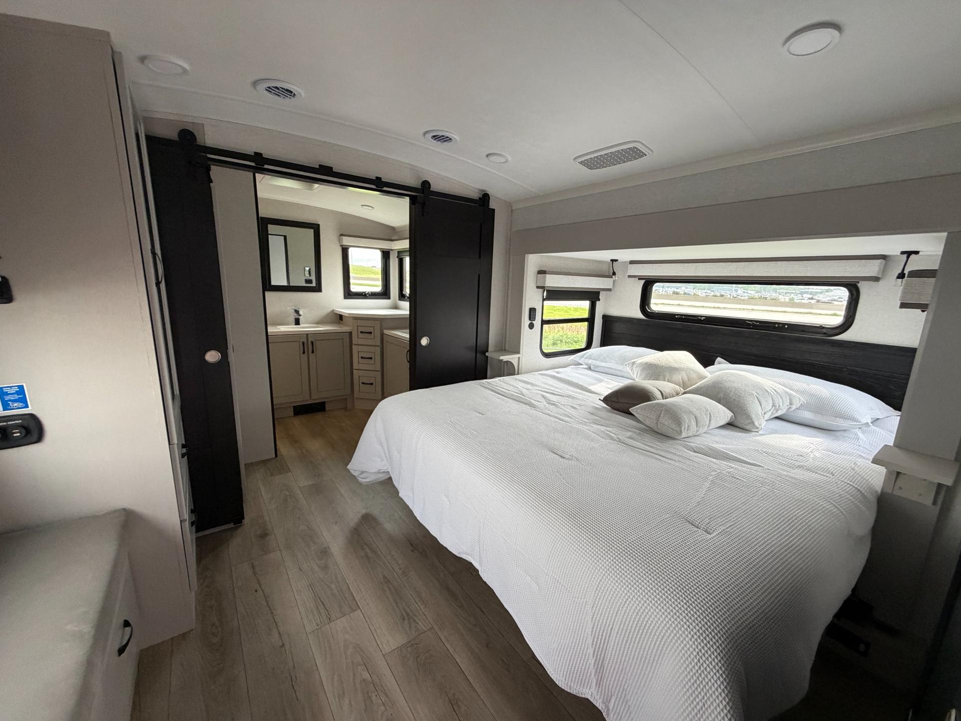 2026 Jayco 2026 Jayco North Point - thumbnail 18