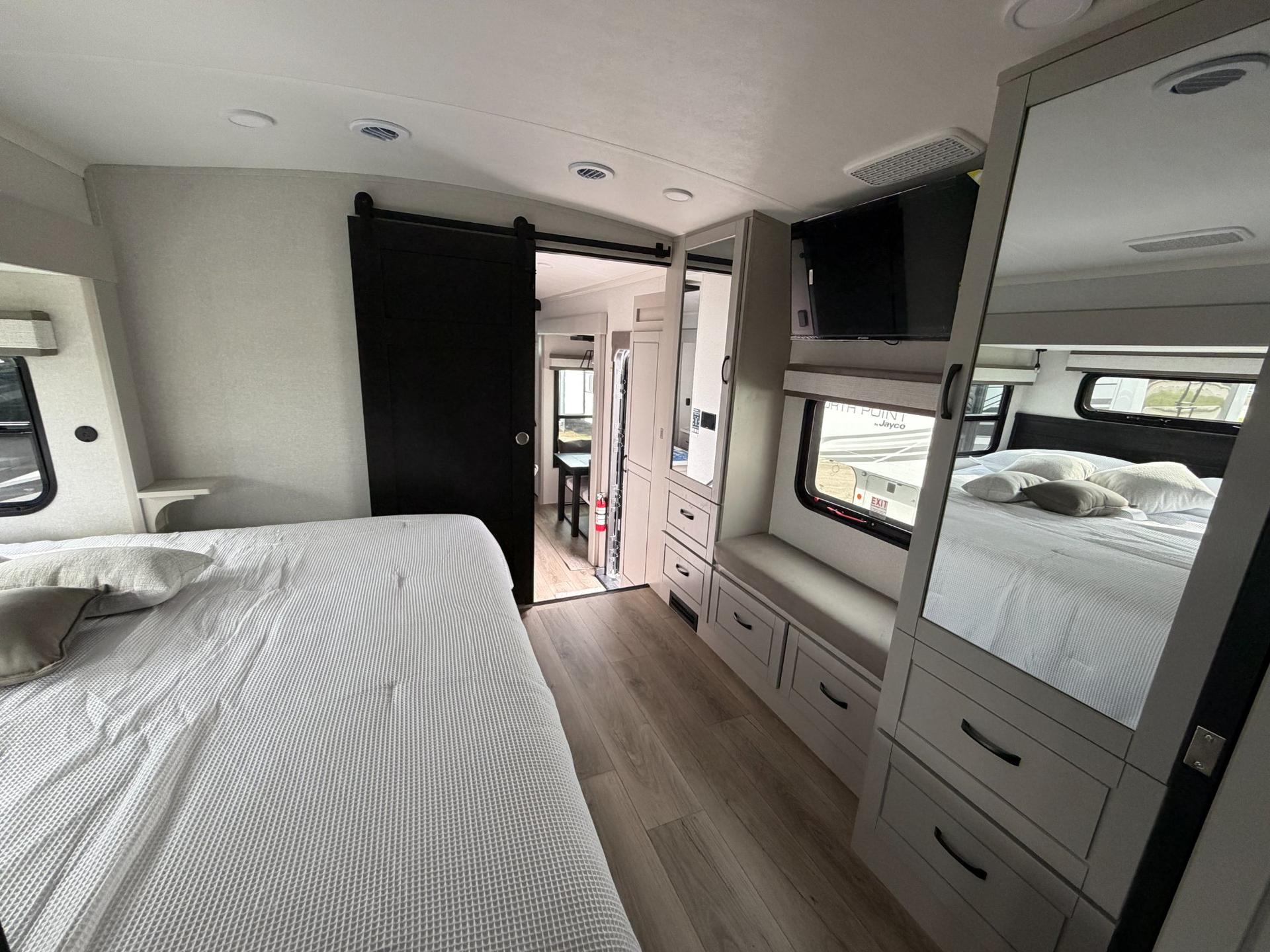 2026 Jayco 2026 Jayco North Point - thumbnail 19