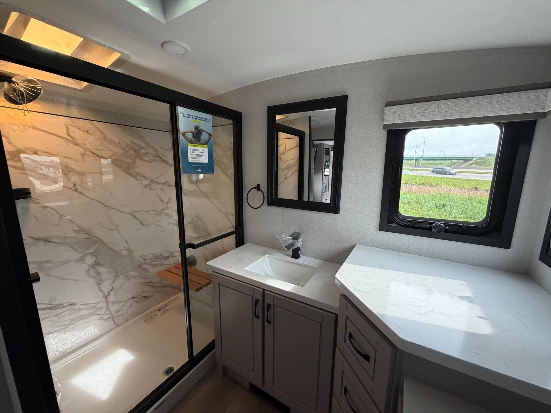 2026 Jayco 2026 Jayco North Point - thumbnail 21