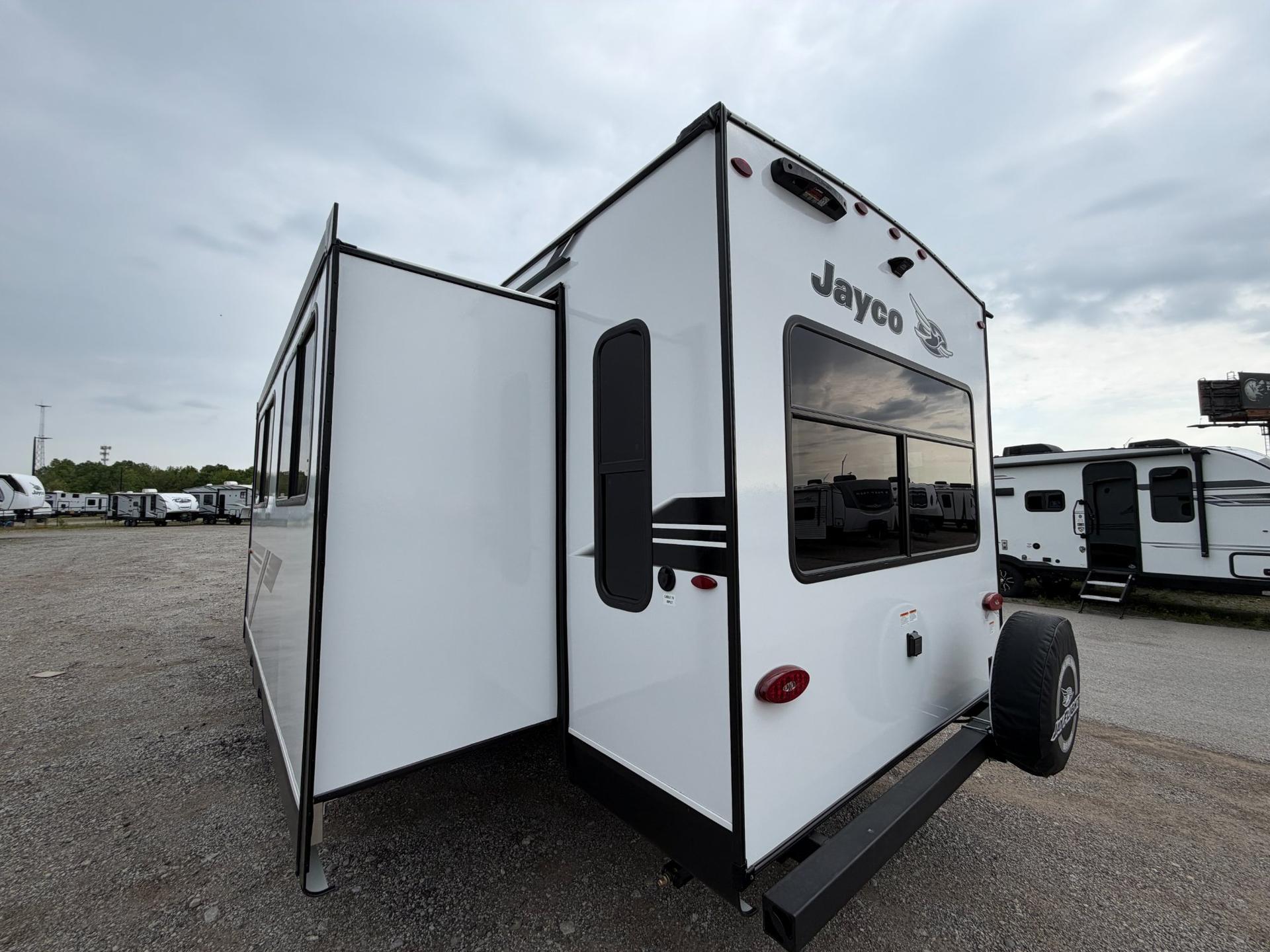 2026 Jayco 2026 Jayco Jay Flight SLX - thumbnail 6