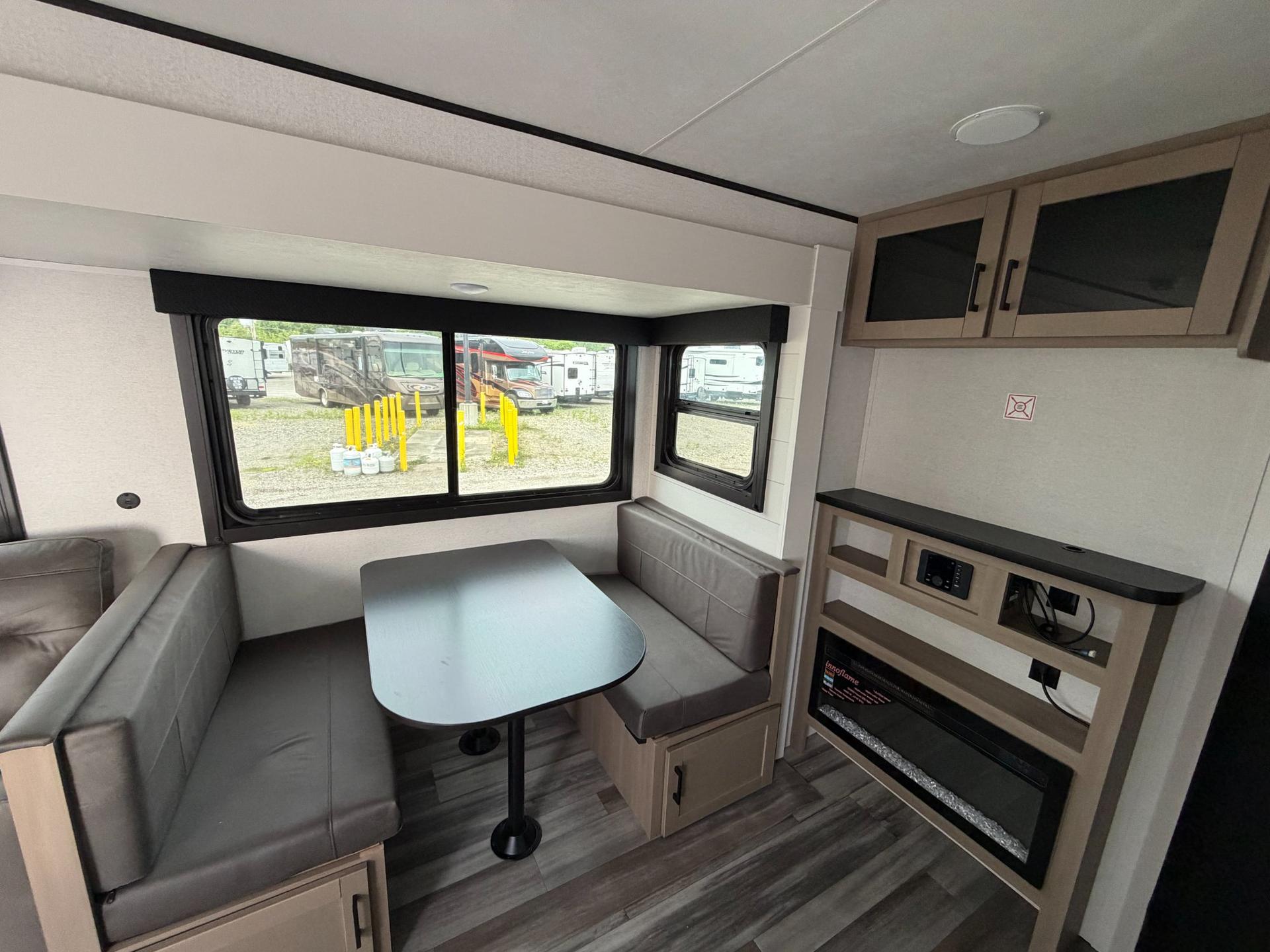 2026 Jayco 2026 Jayco Jay Flight SLX - thumbnail 12