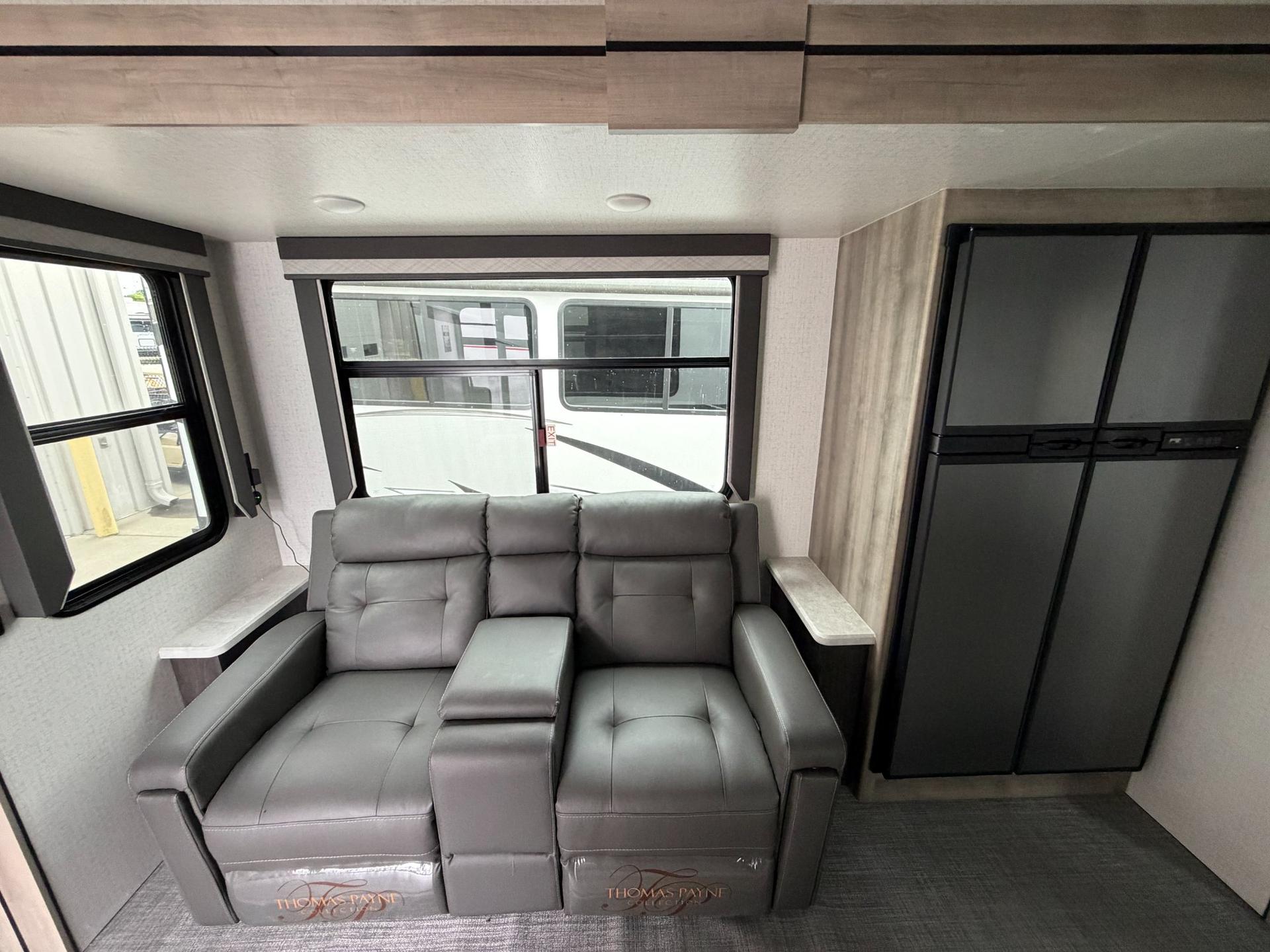 2022 Winnebago 2022 Winnebago Voyage - thumbnail 15