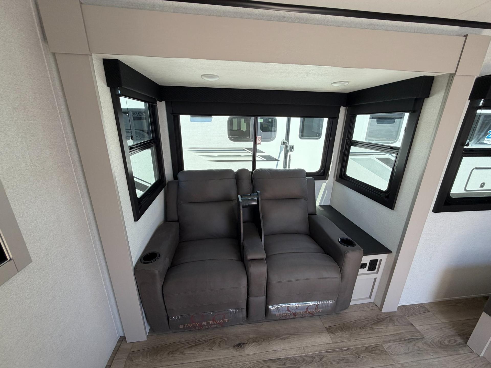 2026 Jayco 2026 Jayco Jay Feather - thumbnail 9