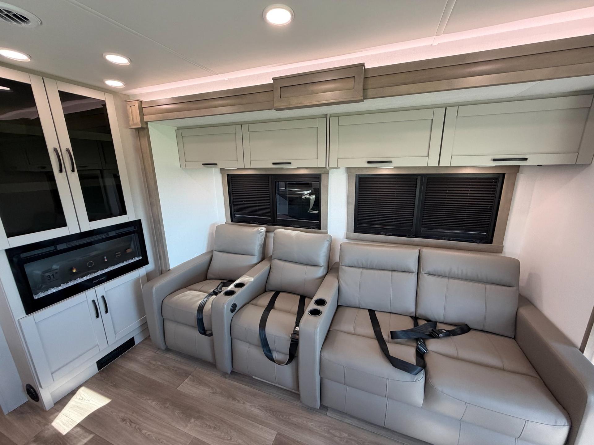 2027 Jayco 2027 Jayco Precept - thumbnail 14