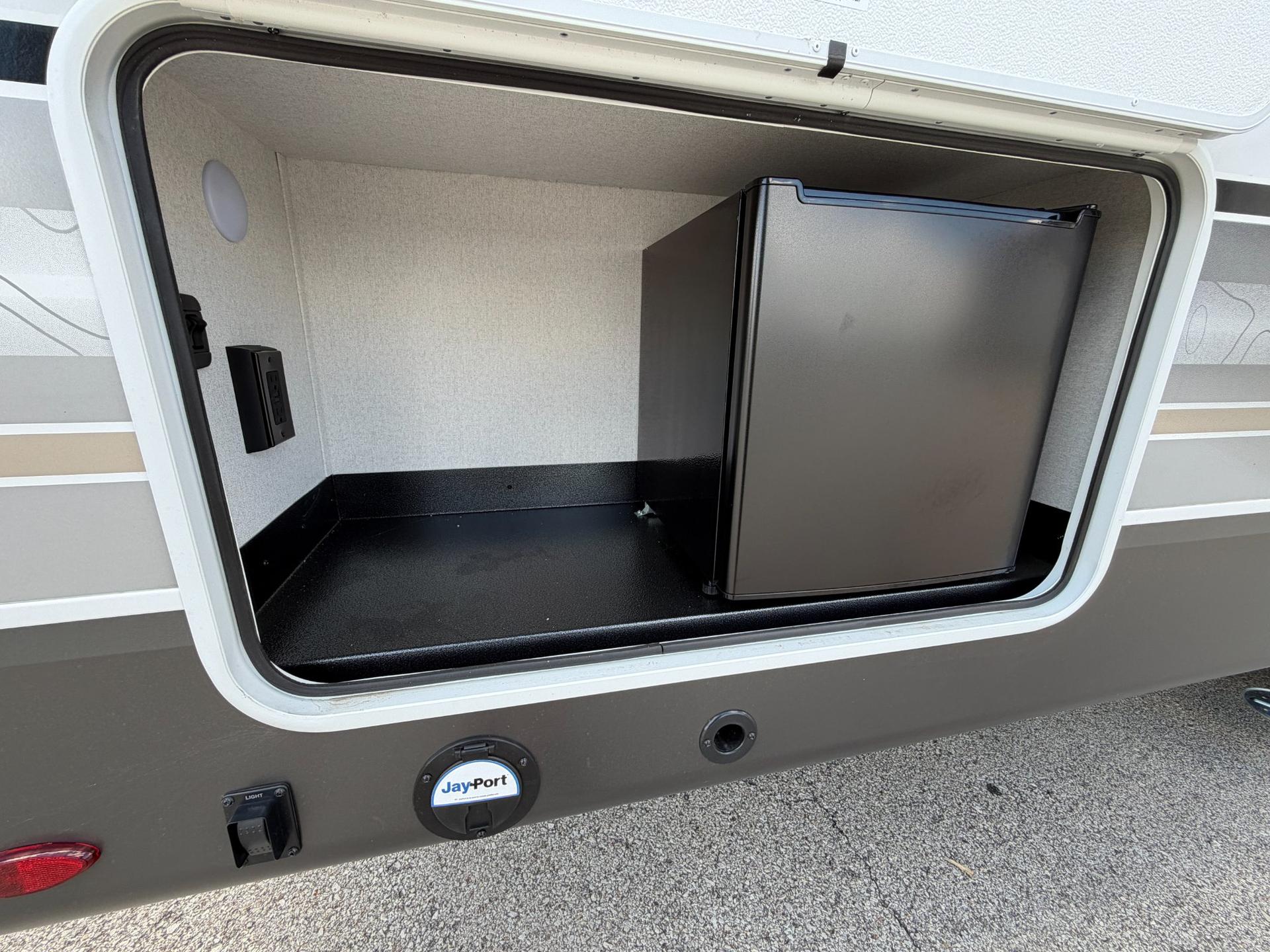 2027 Jayco 2027 Jayco Eagle - thumbnail 5
