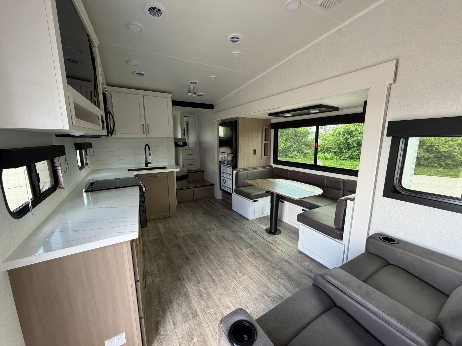 2027 Jayco 2027 Jayco Eagle - thumbnail 9
