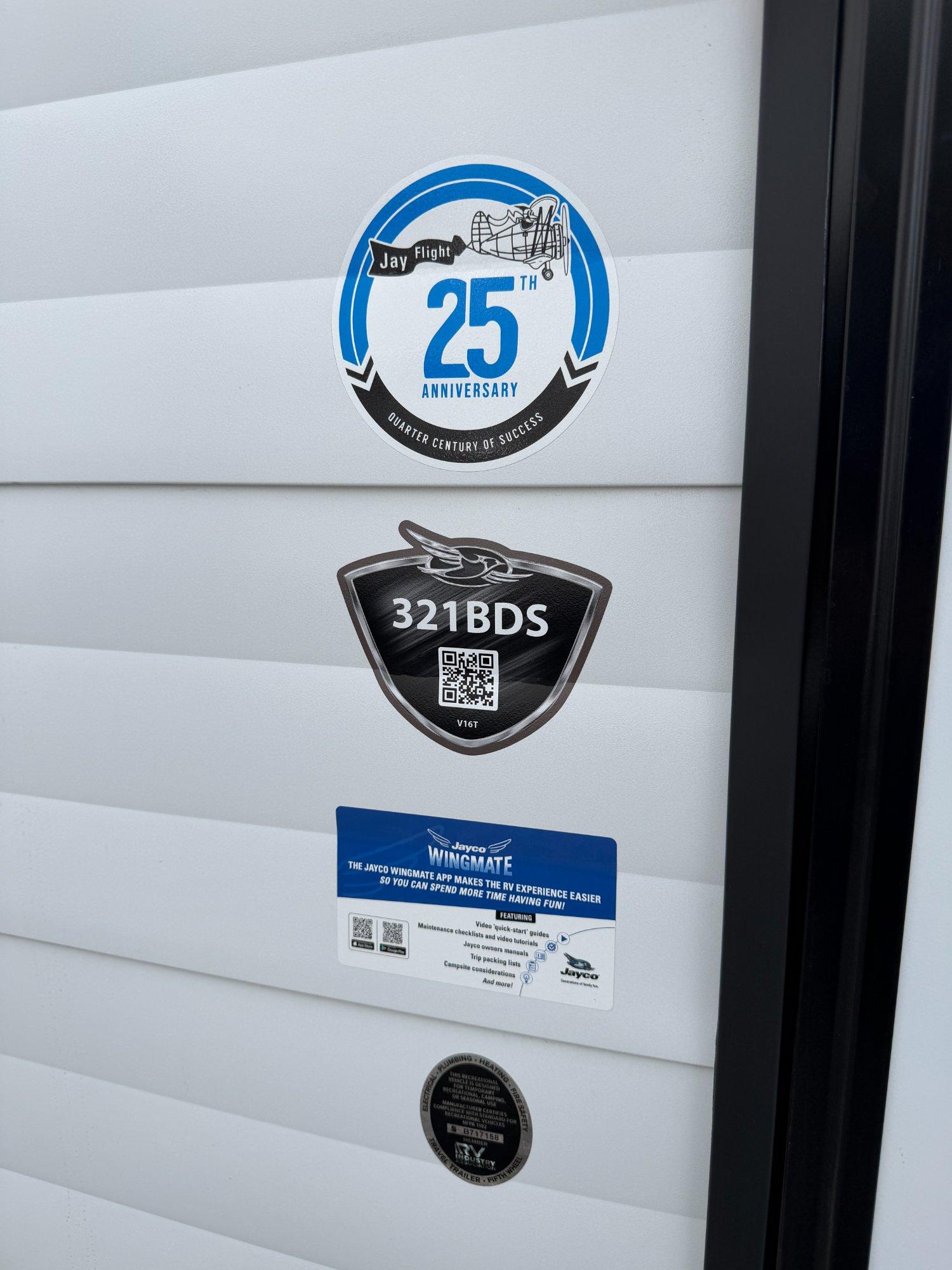 2027 Jayco 2027 Jayco Jay Flight - thumbnail 3