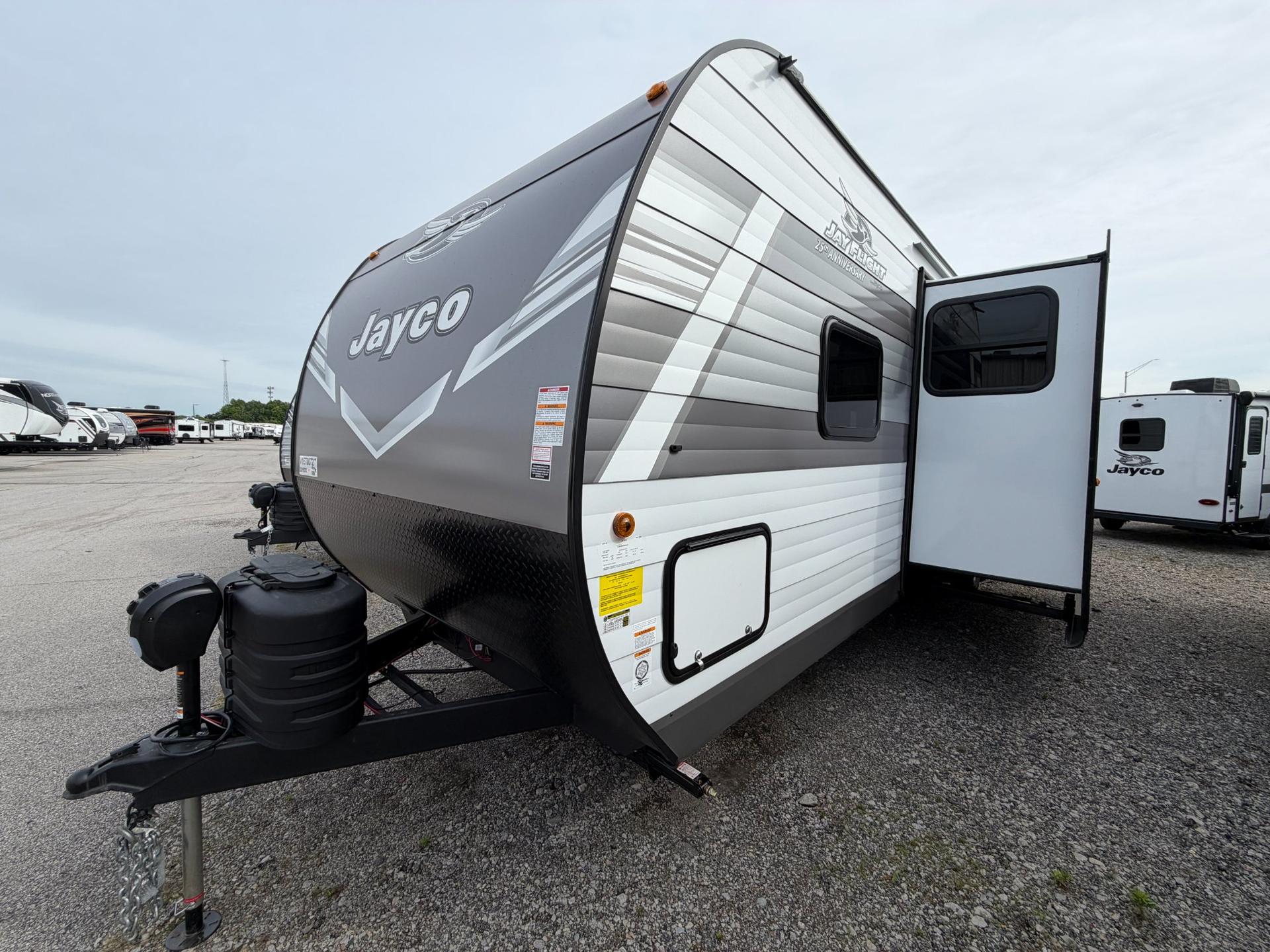 2027 Jayco 2027 Jayco Jay Flight - thumbnail 8