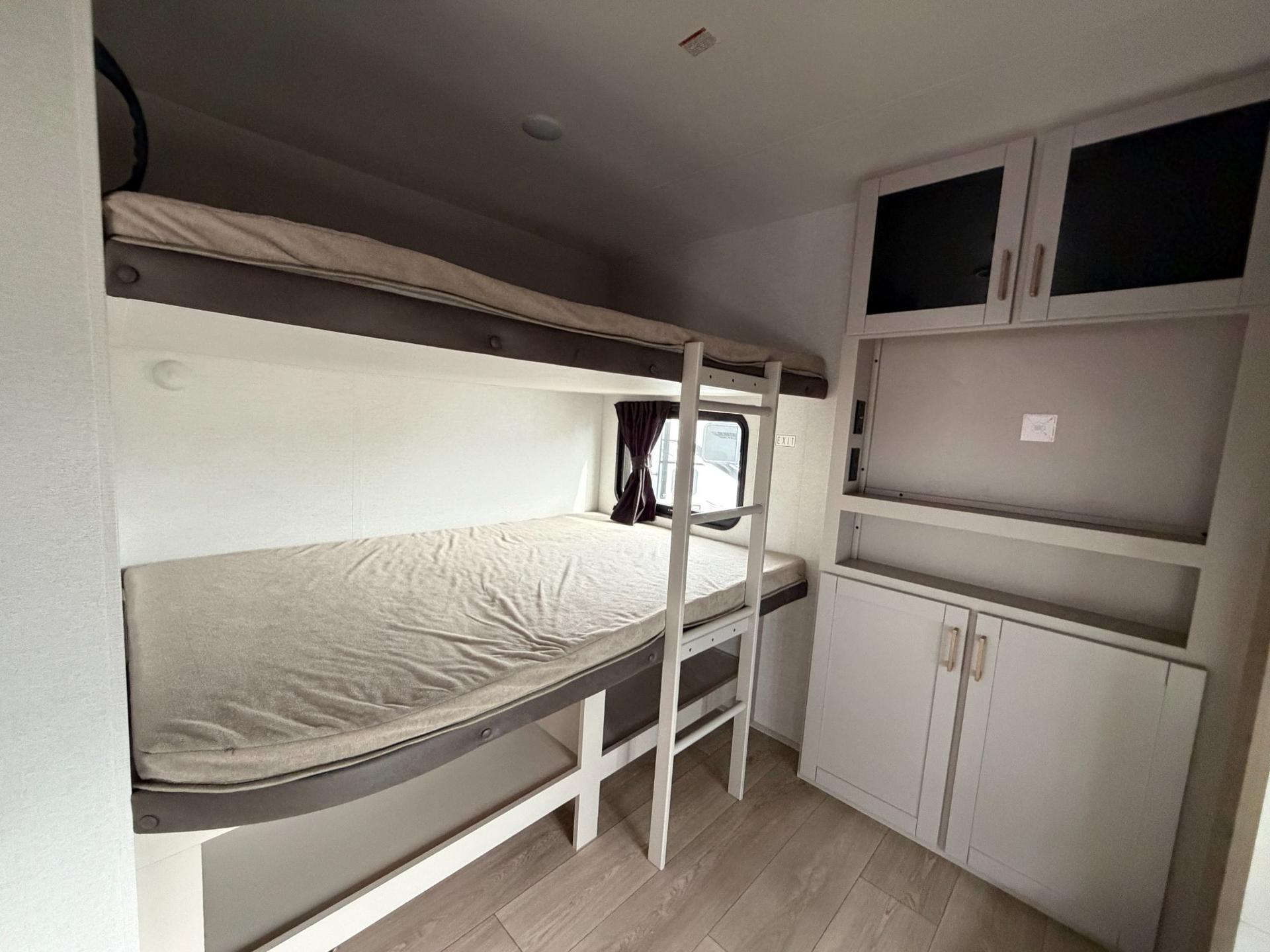 2027 Jayco 2027 Jayco Jay Flight - thumbnail 18