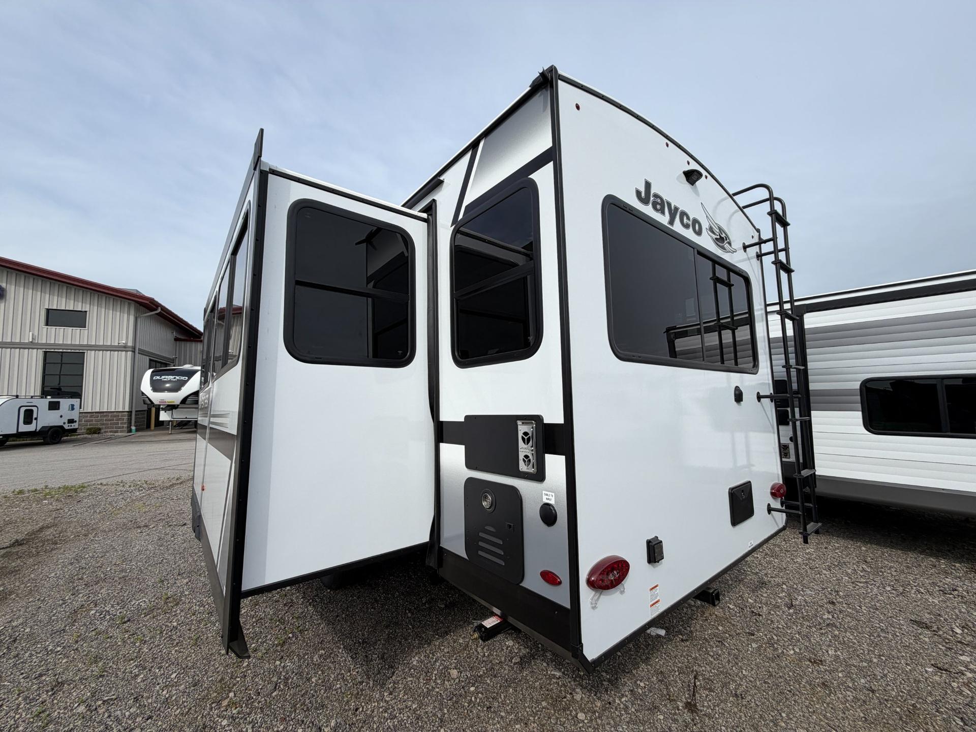 2027 Jayco 2027 Jayco Jay Feather - thumbnail 6