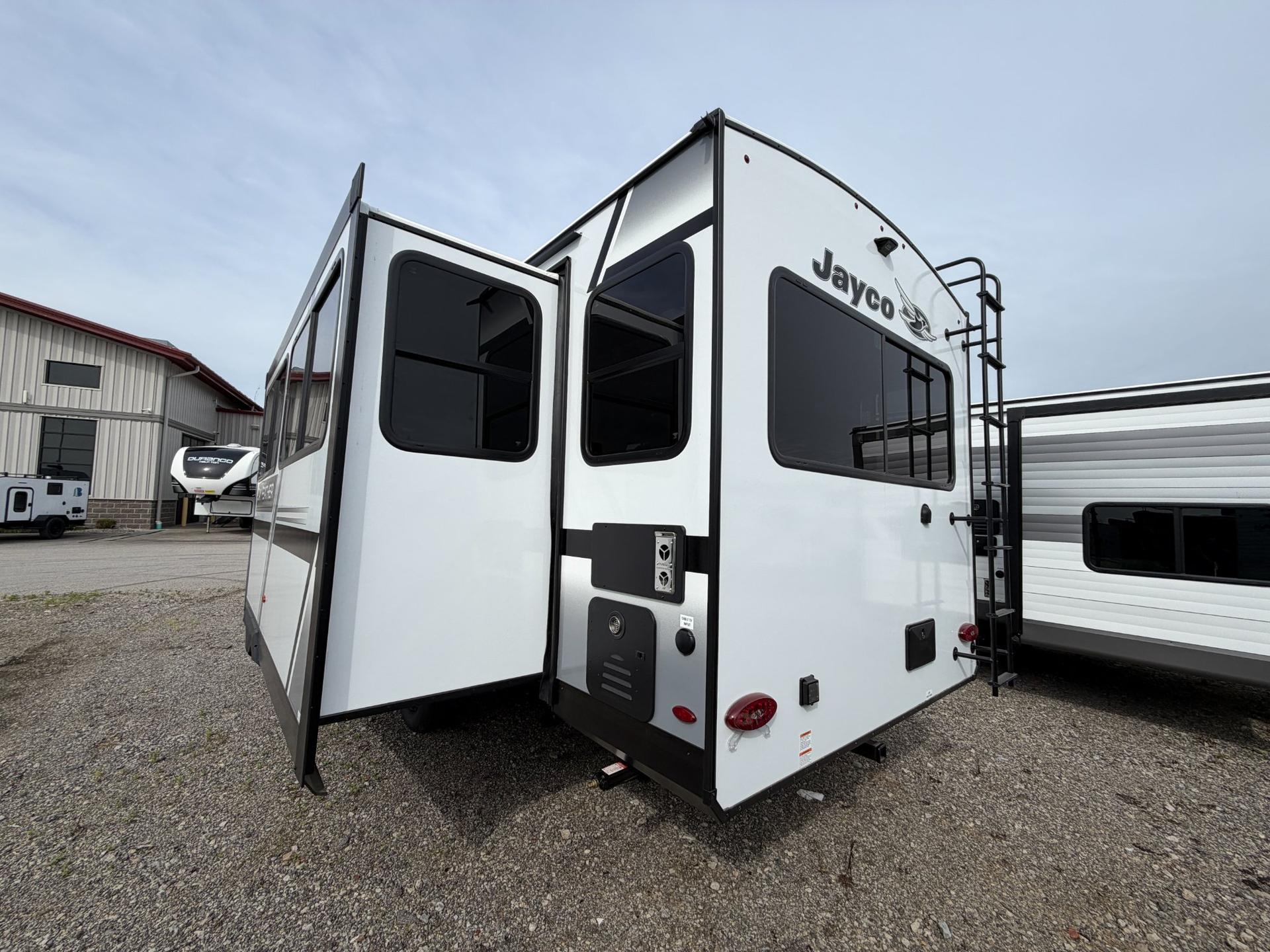 2027 Jayco 2027 Jayco Jay Feather - thumbnail 7