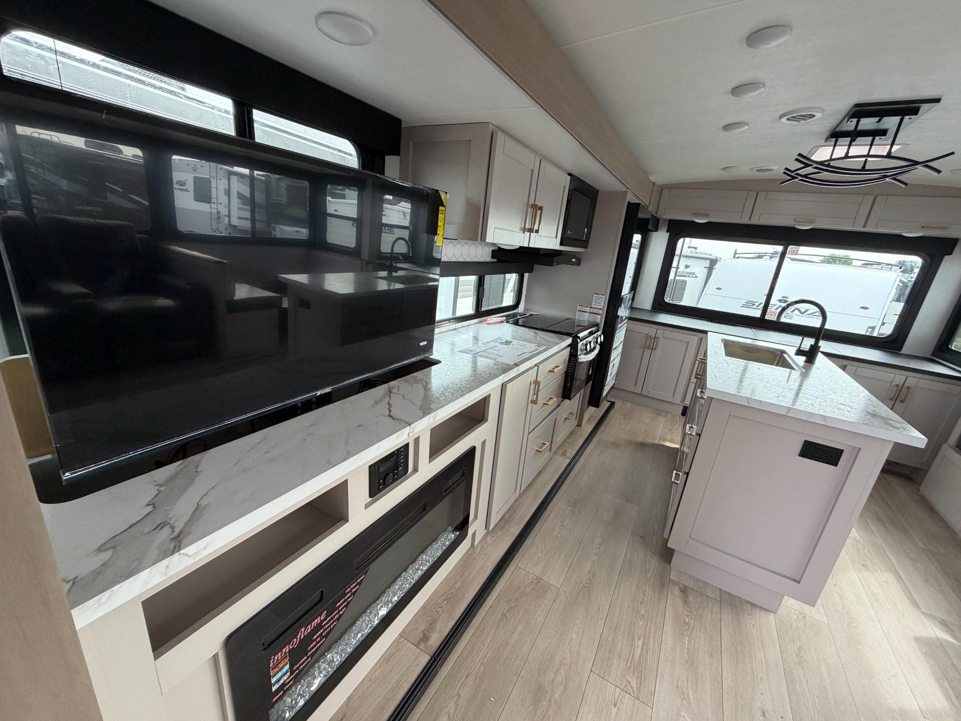 2027 Jayco 2027 Jayco Jay Feather - thumbnail 14