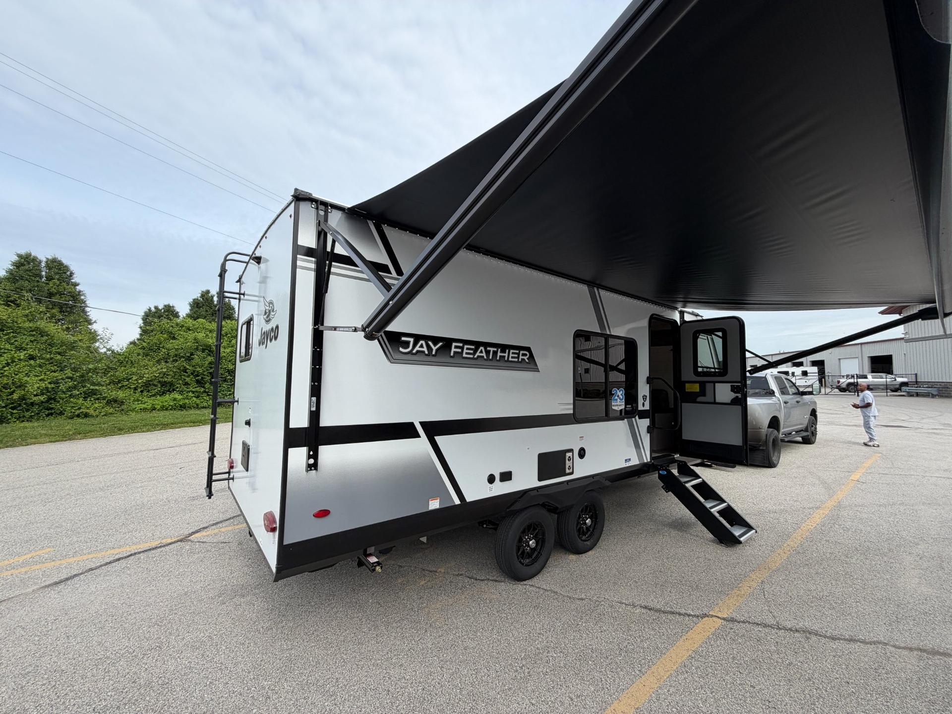 2027 Jayco 2027 Jayco Jay Feather - thumbnail 5