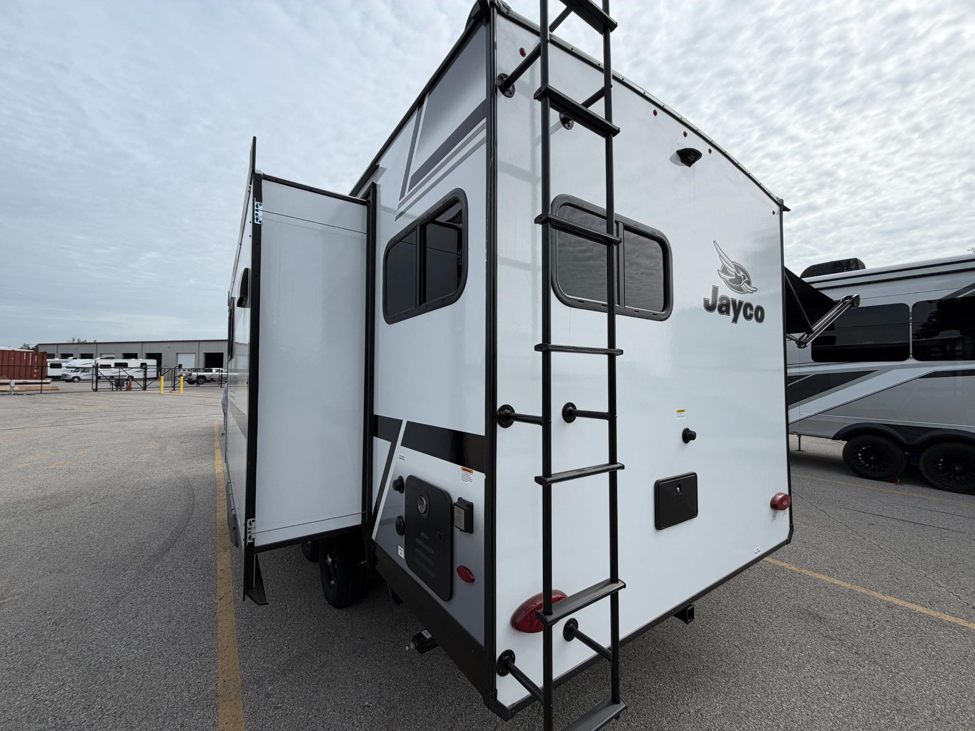 2027 Jayco 2027 Jayco Jay Feather - thumbnail 6