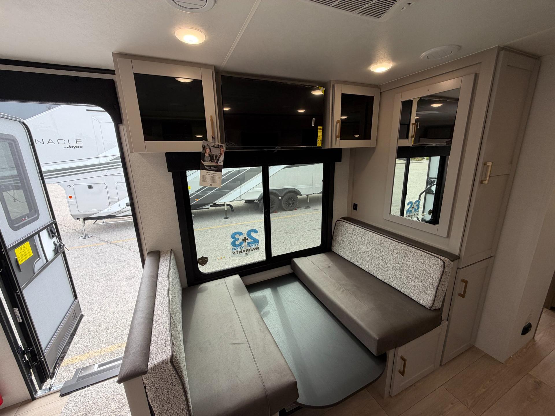 2027 Jayco 2027 Jayco Jay Feather - thumbnail 12