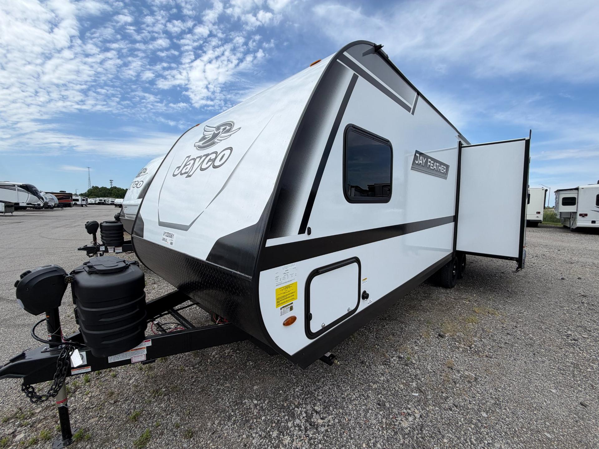 2027 Jayco 2027 Jayco Jay Feather SL - thumbnail 8