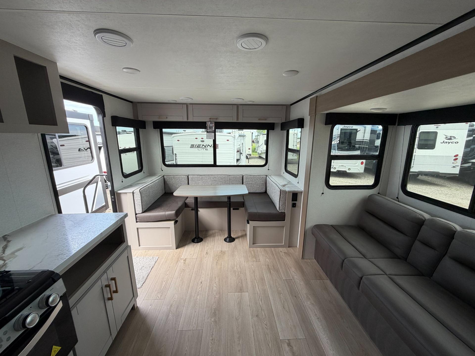 2027 Jayco 2027 Jayco Jay Feather SL - thumbnail 11