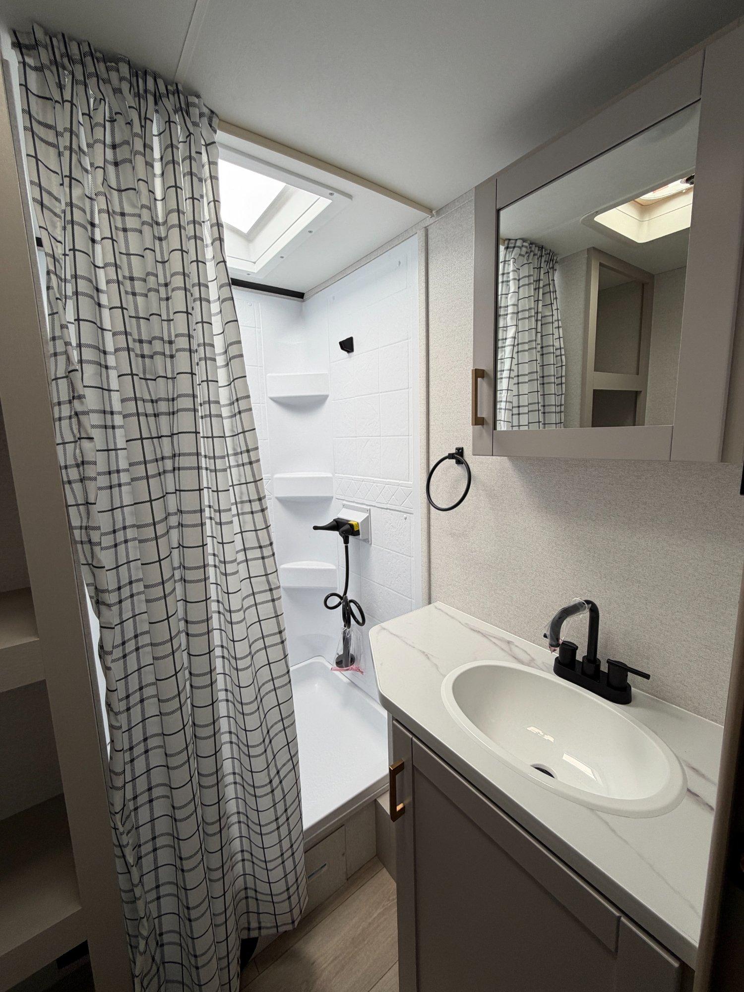 2027 Jayco 2027 Jayco Jay Feather SL - thumbnail 16