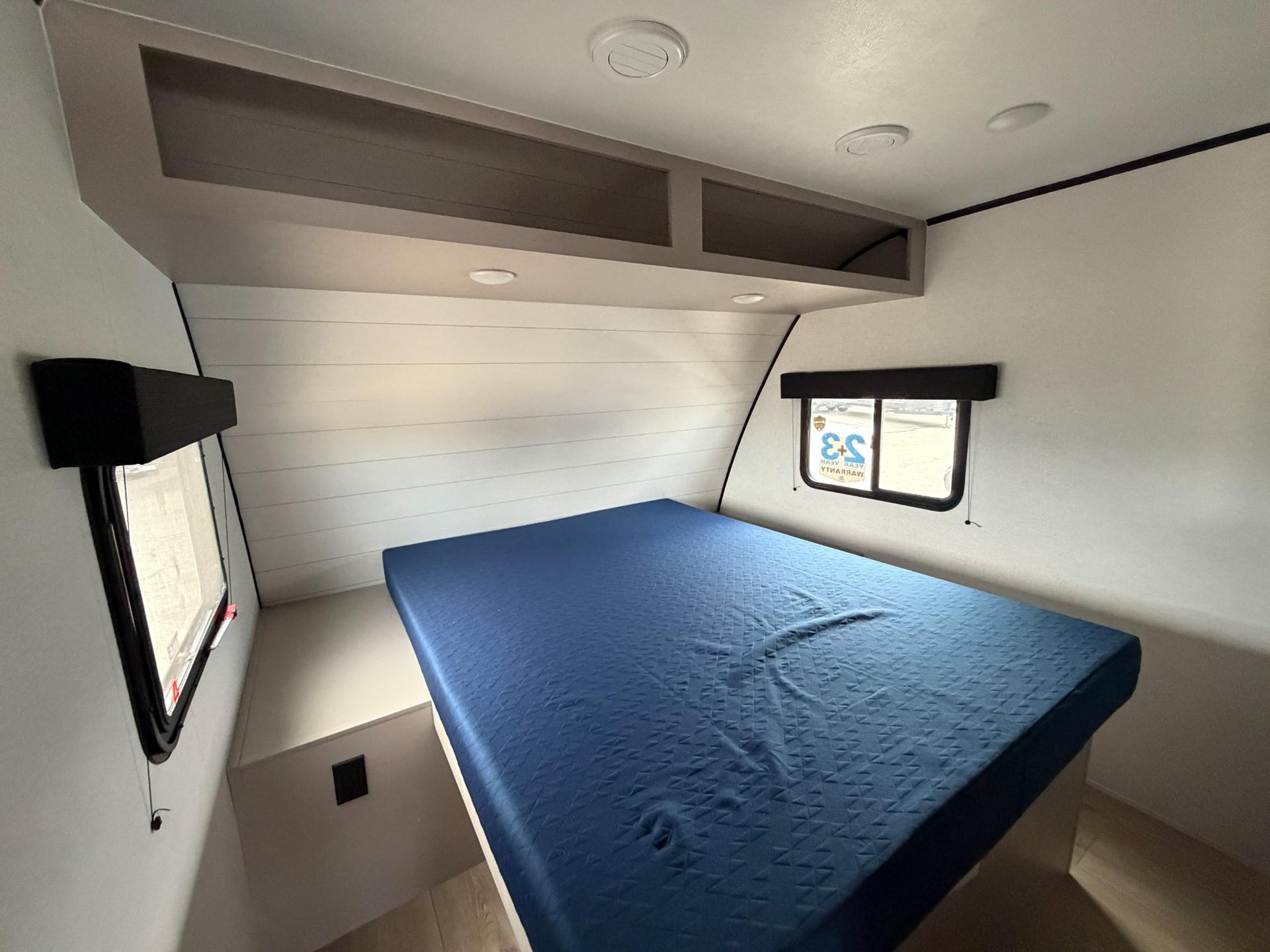 2027 Jayco 2027 Jayco Jay Feather SL - thumbnail 17