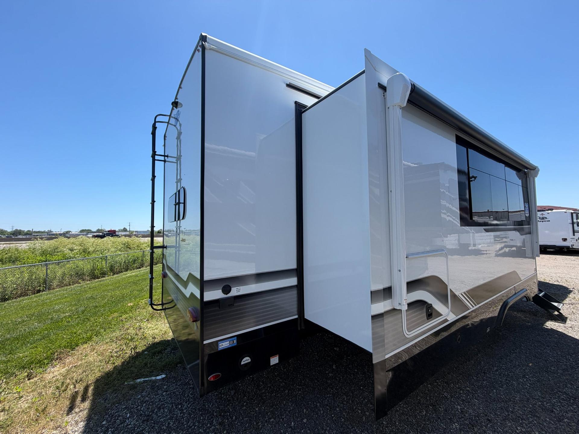 2027 Jayco 2027 Jayco North Point - thumbnail 5