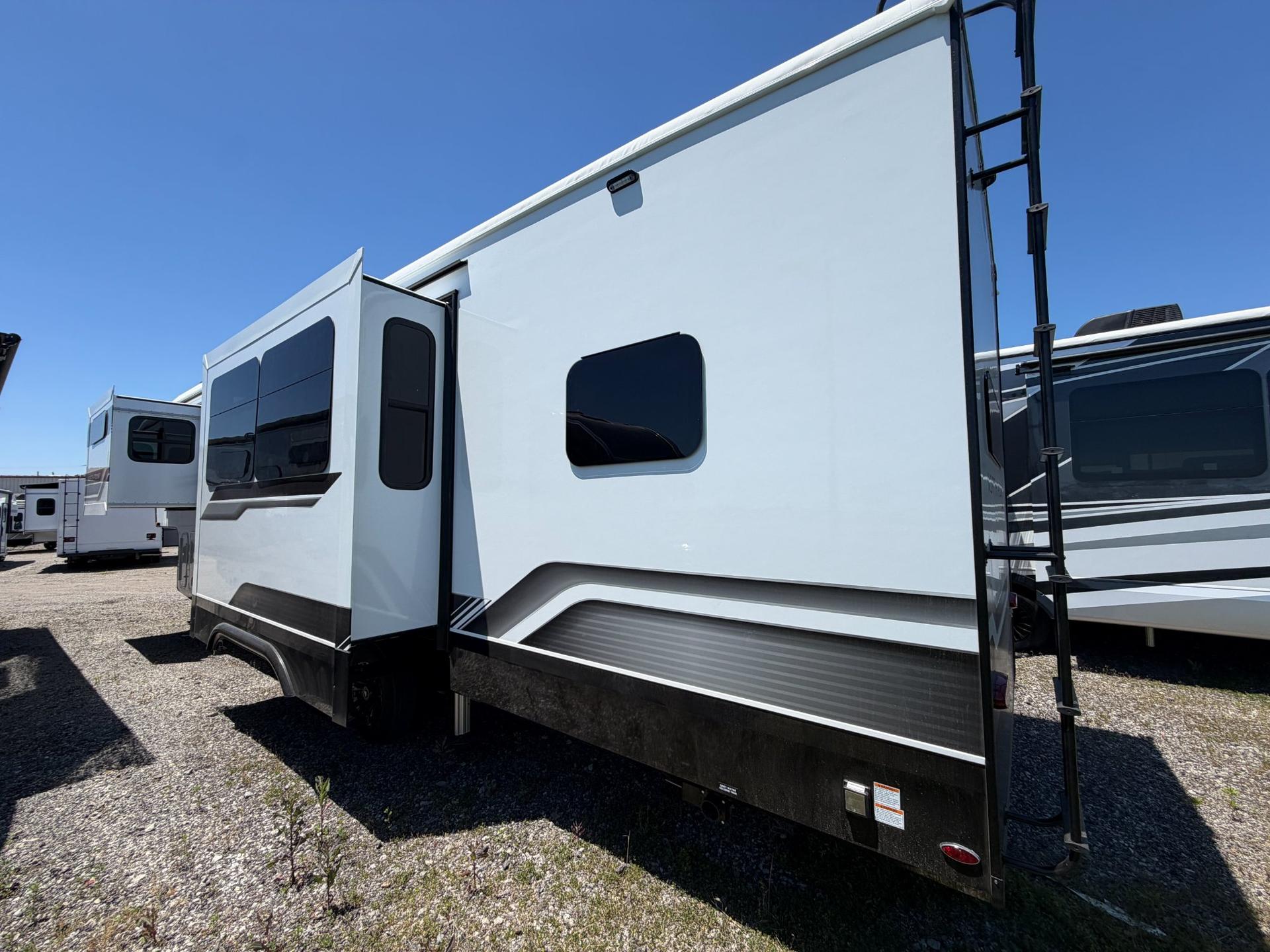 2027 Jayco 2027 Jayco North Point - thumbnail 6