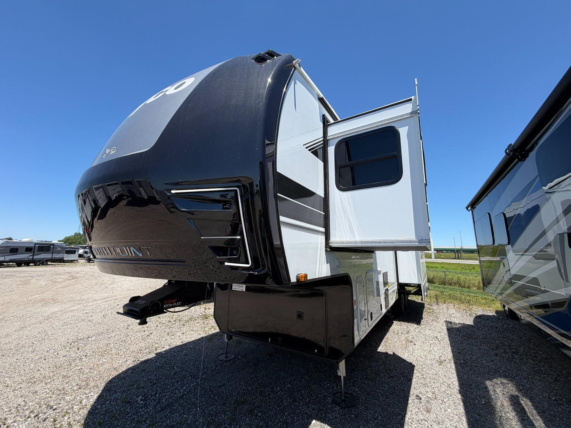 2027 Jayco 2027 Jayco North Point - thumbnail 7