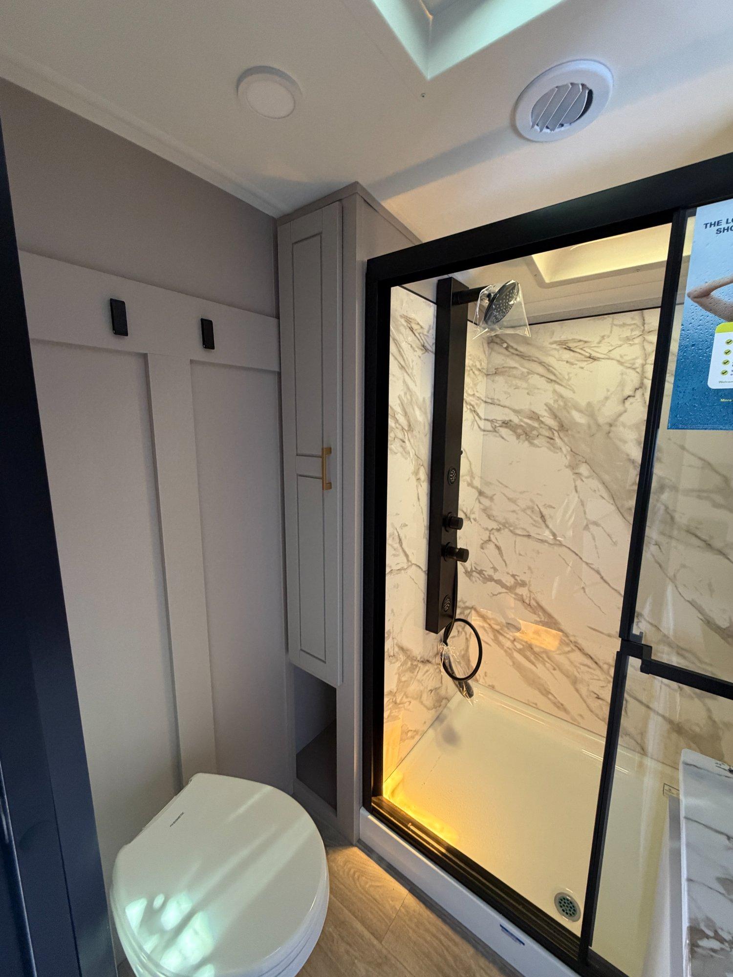 2027 Jayco 2027 Jayco North Point - thumbnail 15