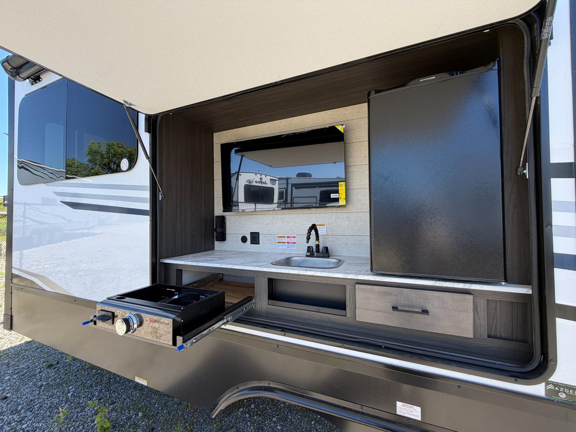 2027 Venture RV 2027 Venture RV SportTrek Touring Edition - thumbnail 6