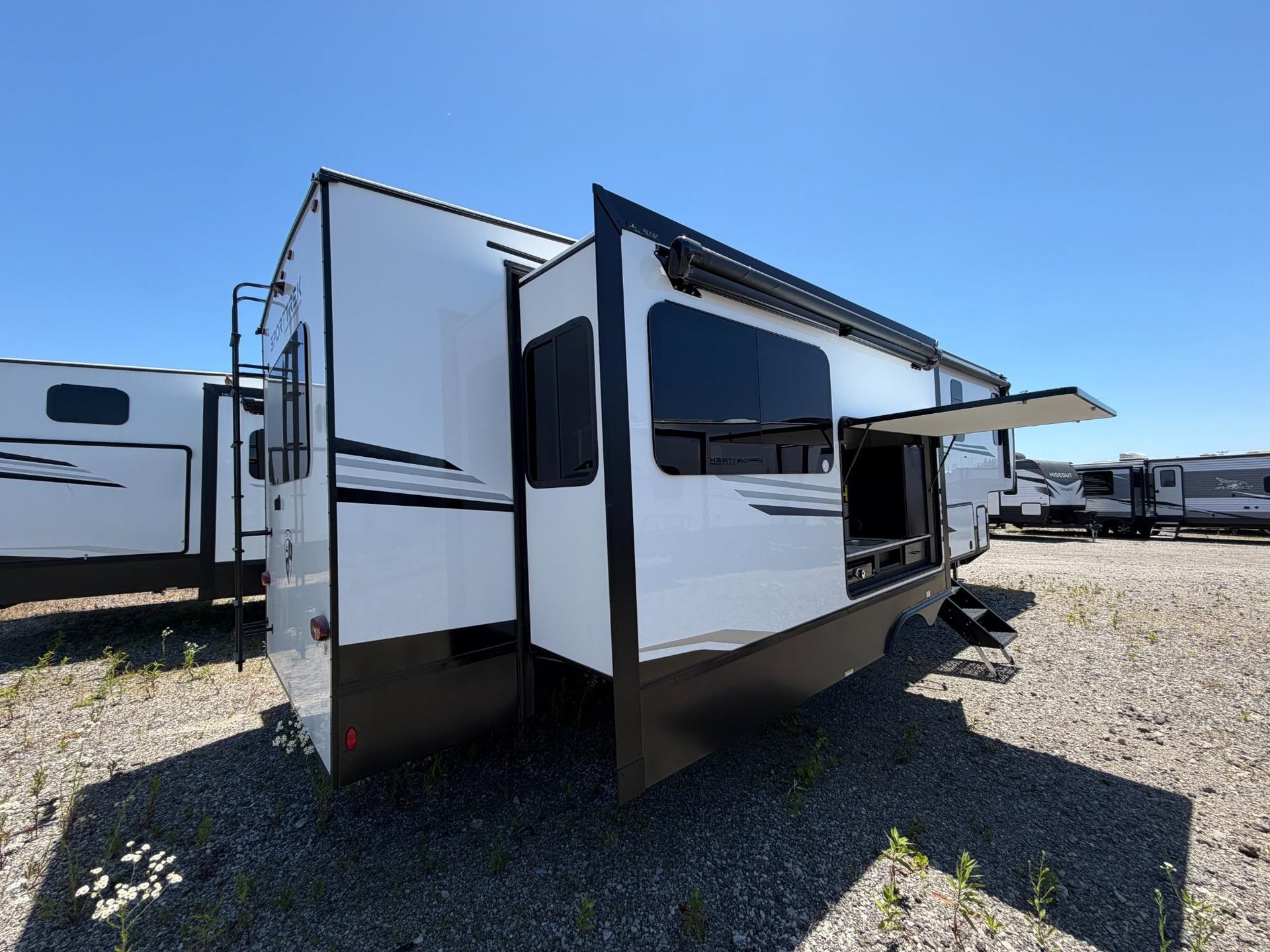 2027 Venture RV 2027 Venture RV SportTrek Touring Edition - thumbnail 7