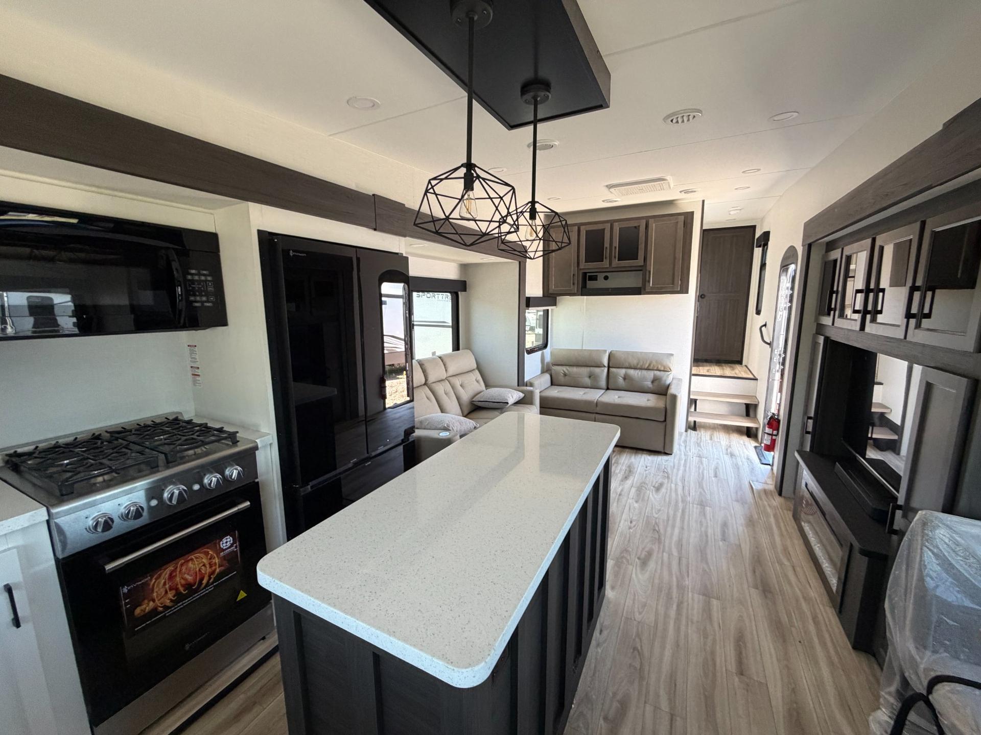 2027 Venture RV 2027 Venture RV SportTrek Touring Edition - thumbnail 11