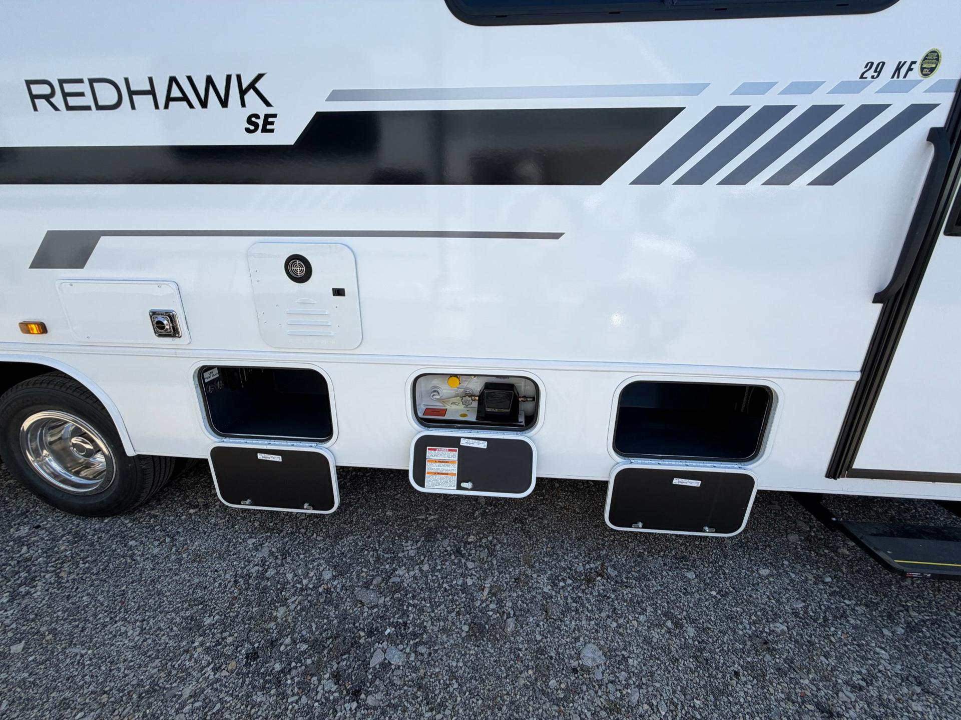 2027 Jayco 2027 Jayco Redhawk SE - thumbnail 4