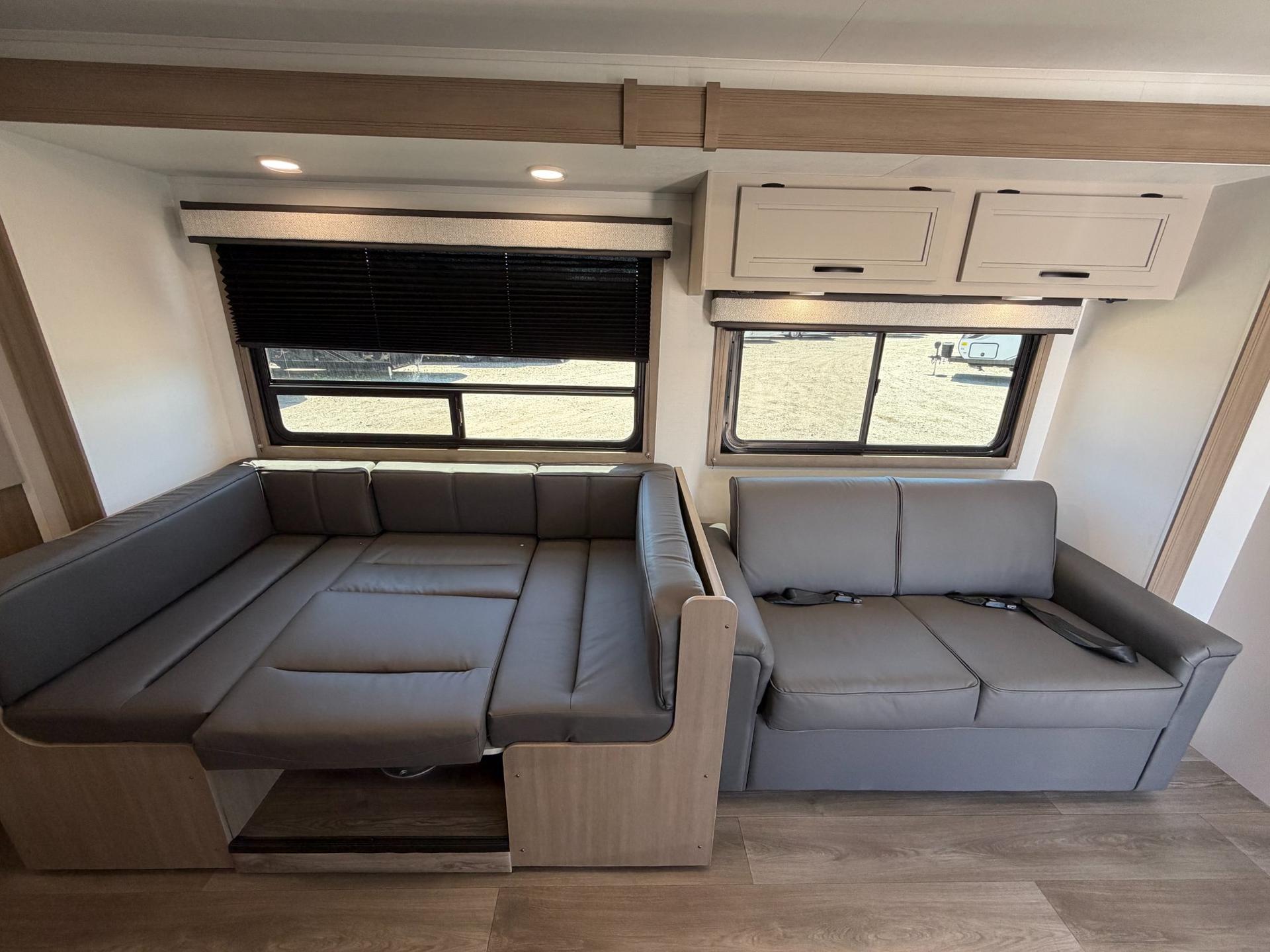 2027 Jayco 2027 Jayco Redhawk SE - thumbnail 11