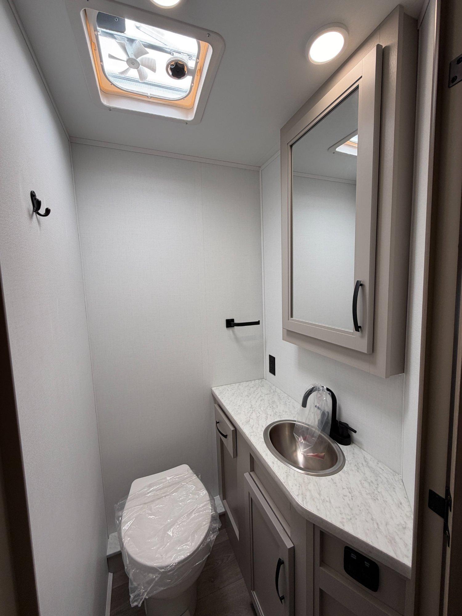 2027 Jayco 2027 Jayco Redhawk SE - thumbnail 18
