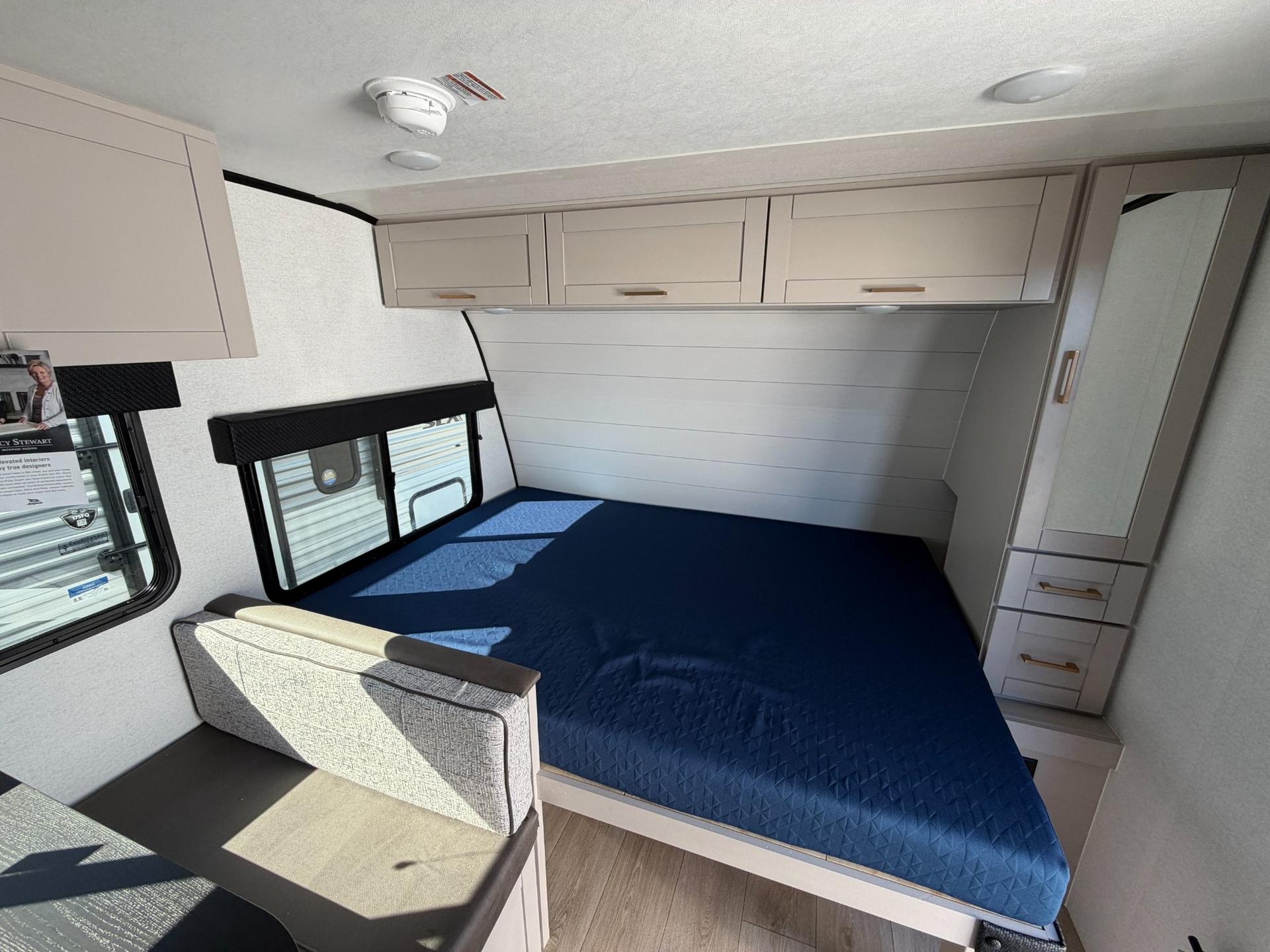 2027 Jayco 2027 Jayco Jay Feather Air - thumbnail 12