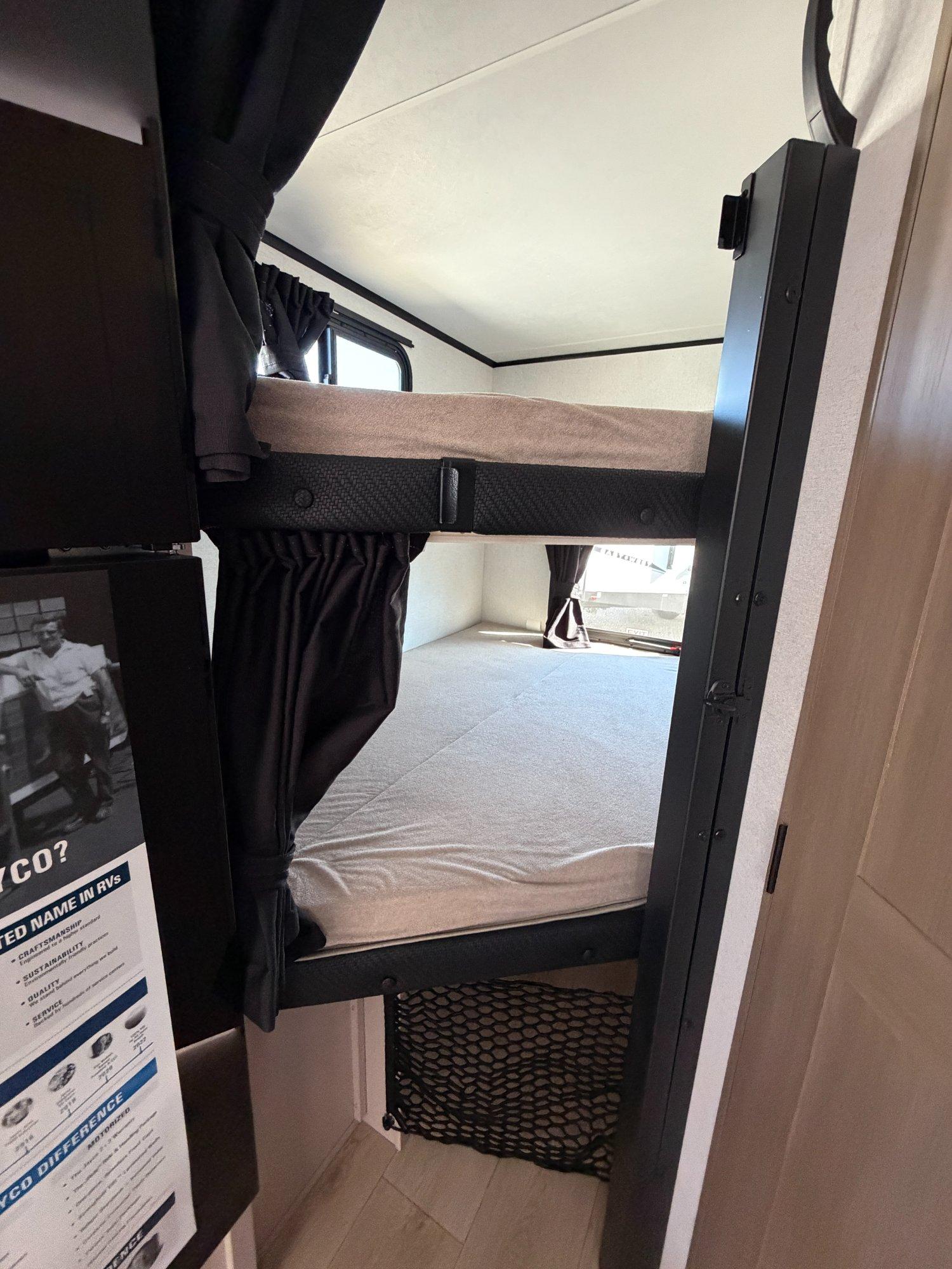2027 Jayco 2027 Jayco Jay Feather Air - thumbnail 16