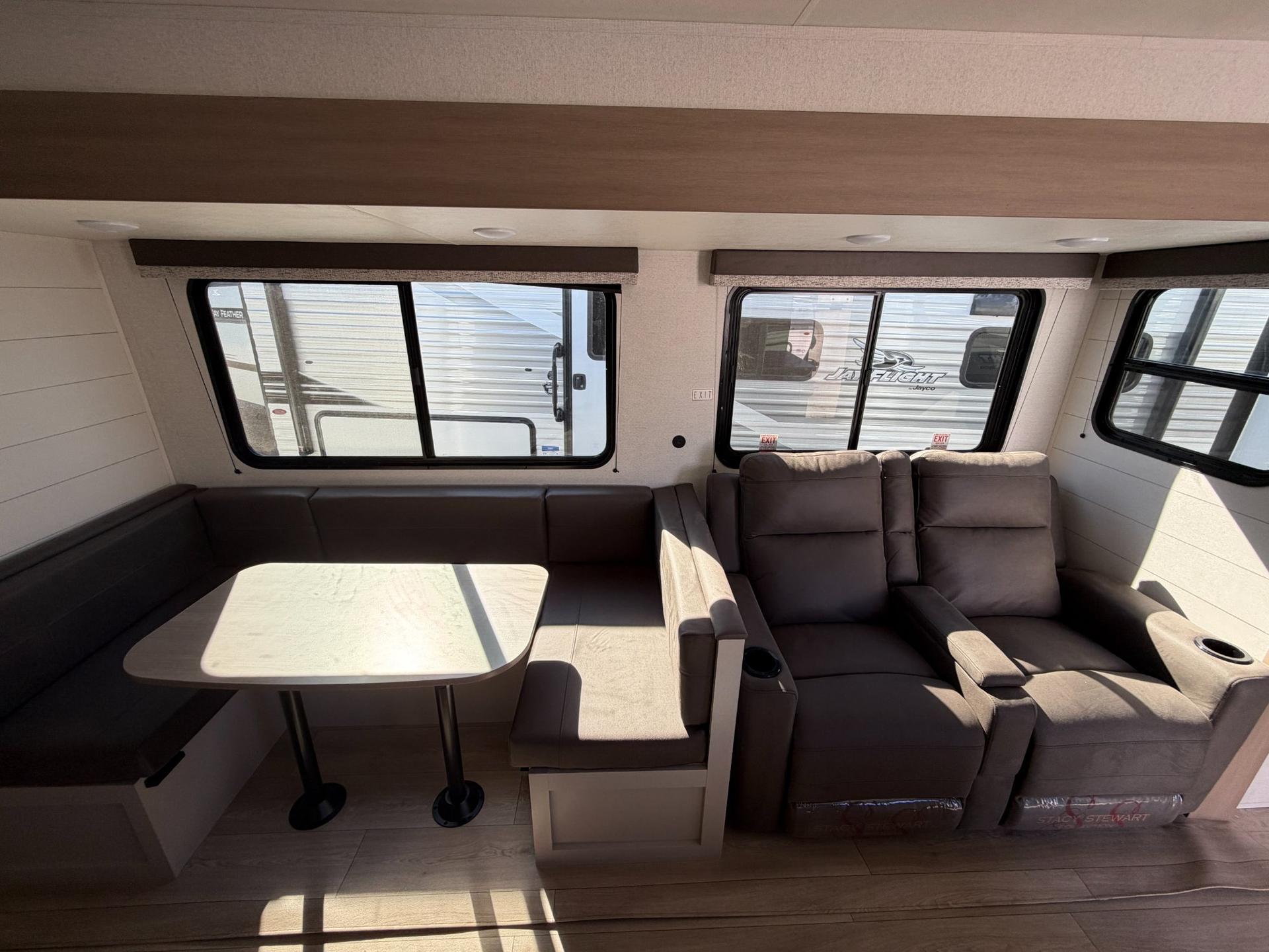 2027 Jayco 2027 Jayco Jay Flight - thumbnail 10