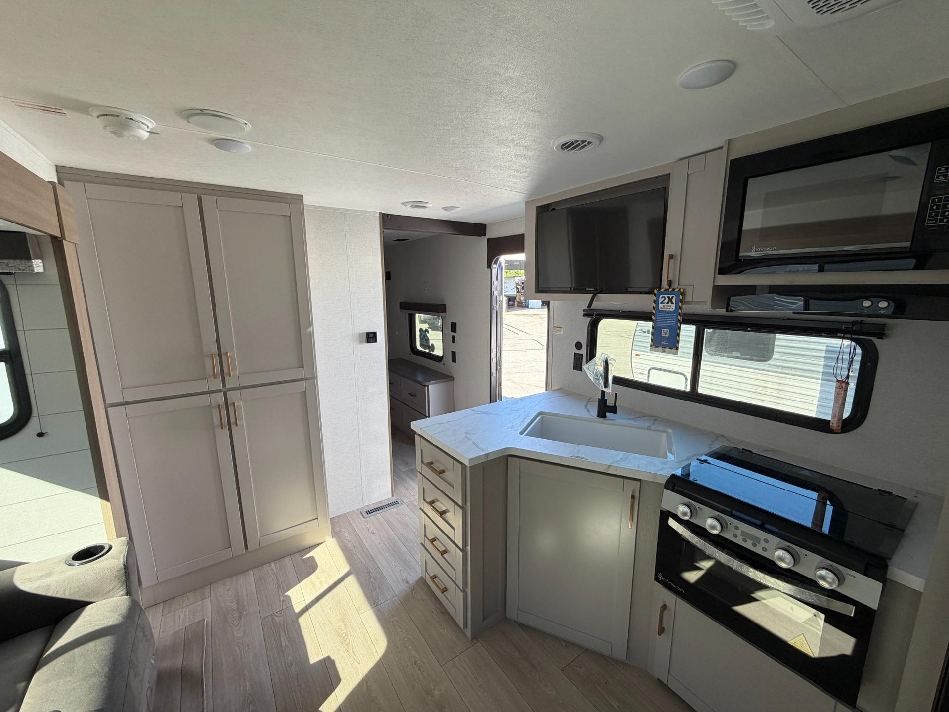 2027 Jayco 2027 Jayco Jay Flight - thumbnail 12