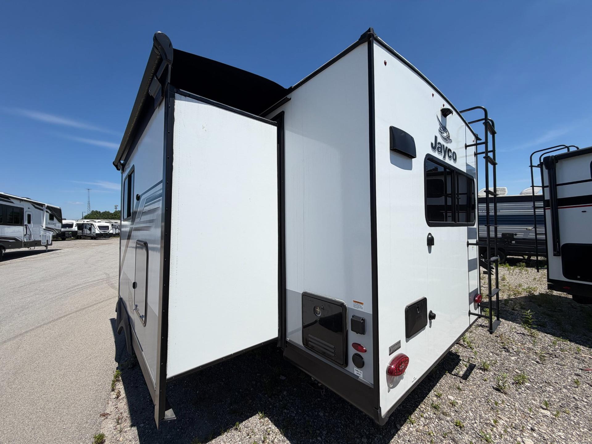 2025 Jayco 2025 Jayco Jay Feather - thumbnail 6