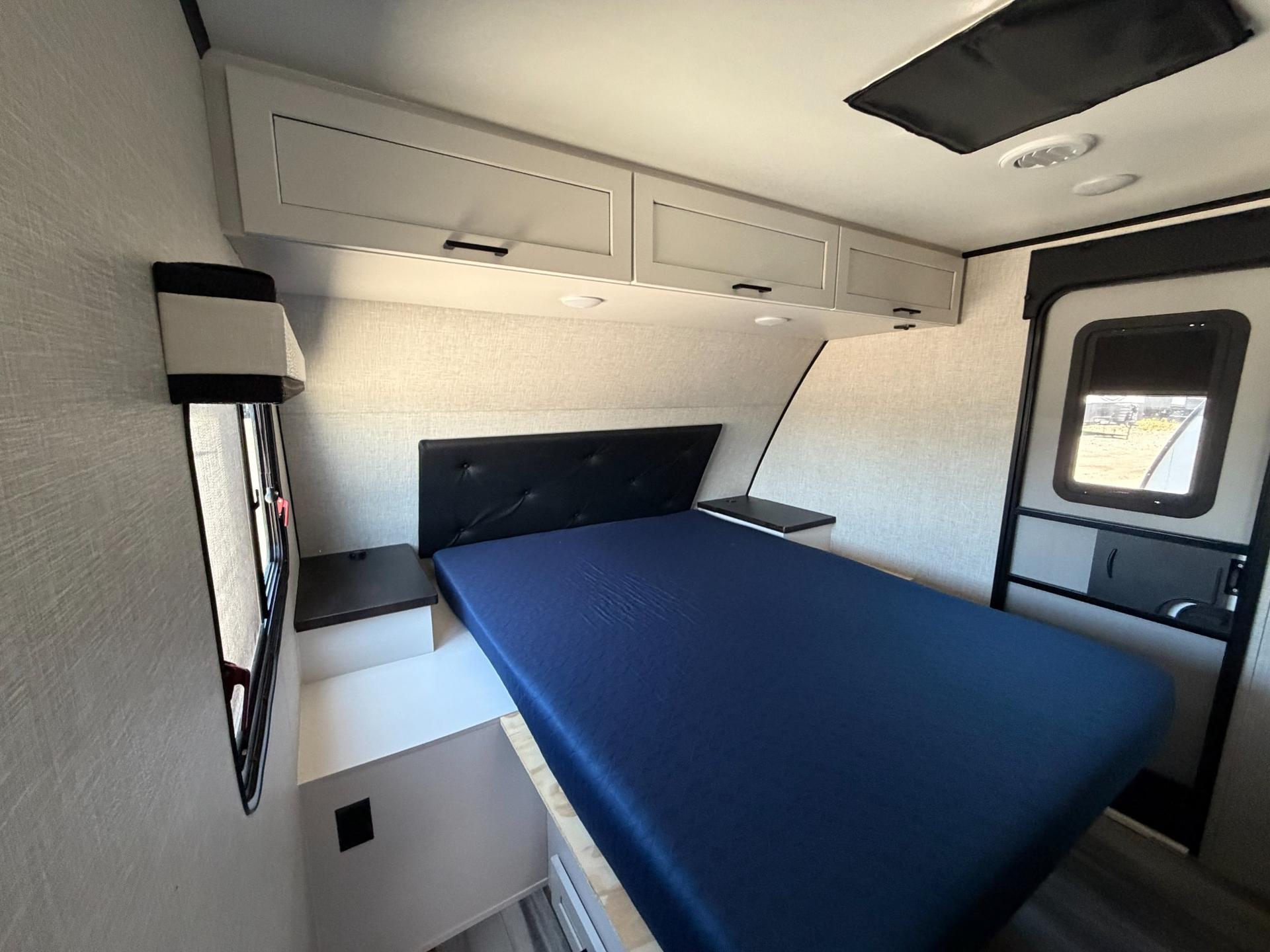 2025 Jayco 2025 Jayco Jay Feather - thumbnail 18