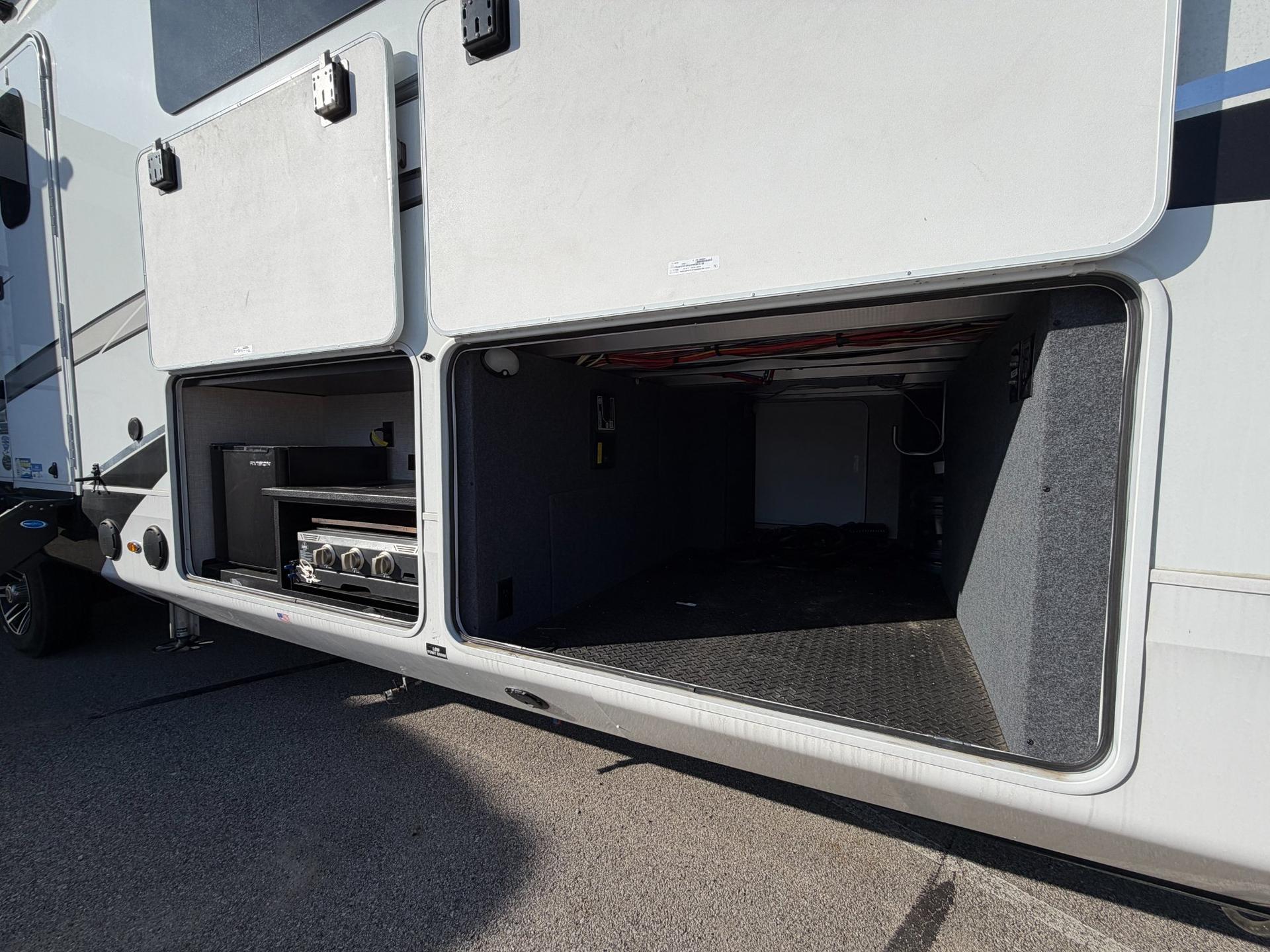 2023 Jayco 2023 Jayco North Point - thumbnail 5