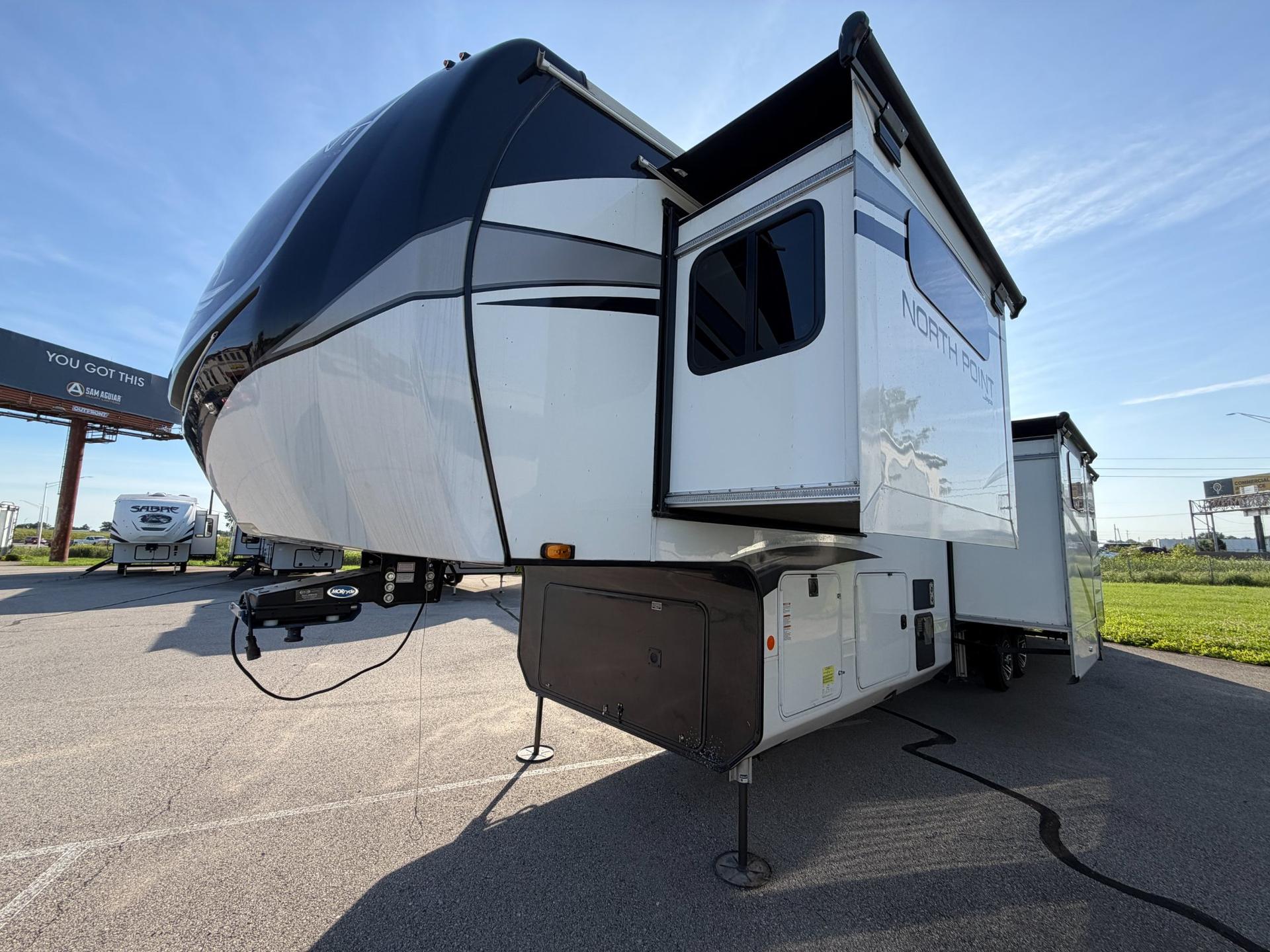 2023 Jayco 2023 Jayco North Point - thumbnail 8