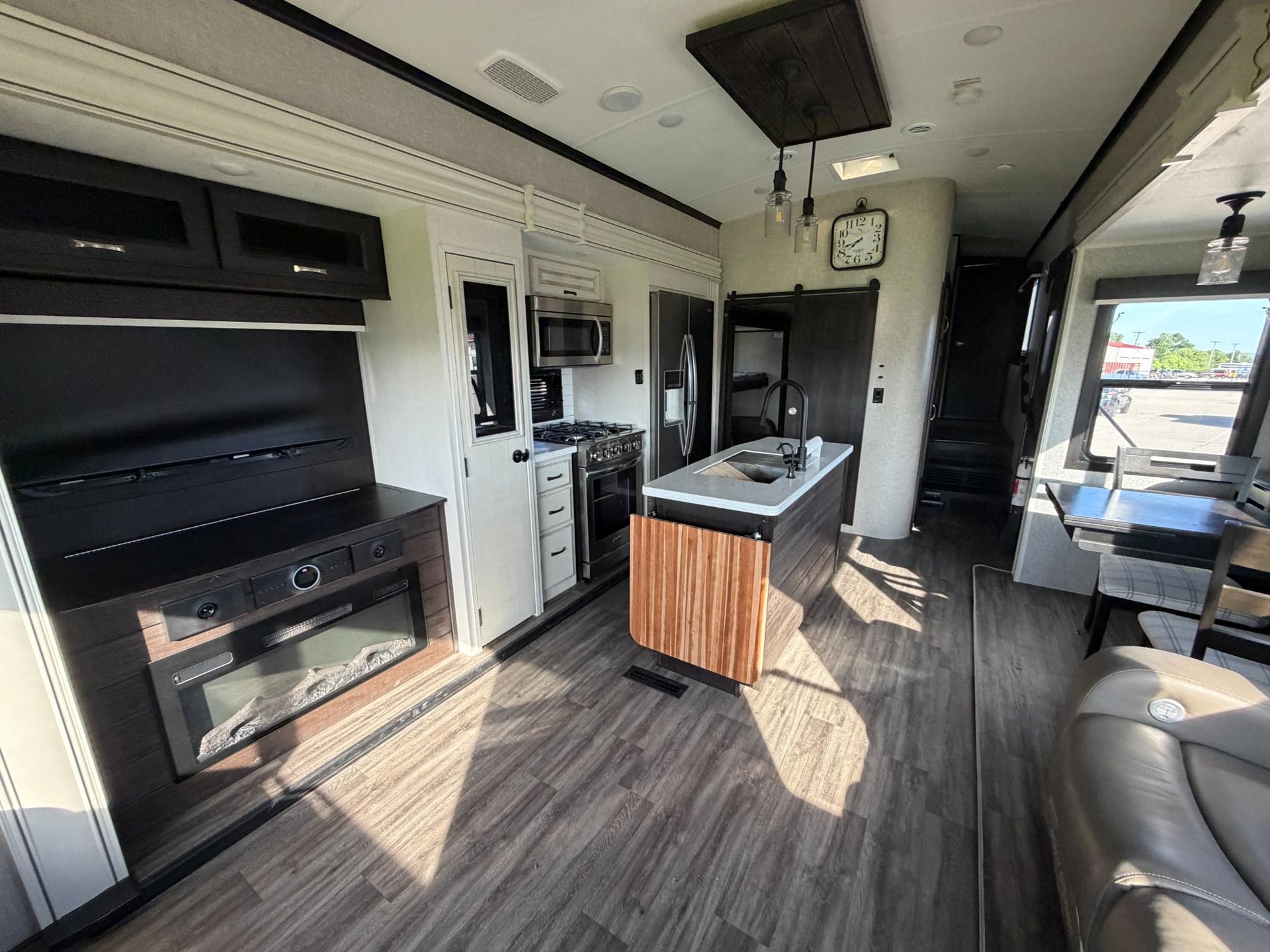 2023 Jayco 2023 Jayco North Point - thumbnail 10
